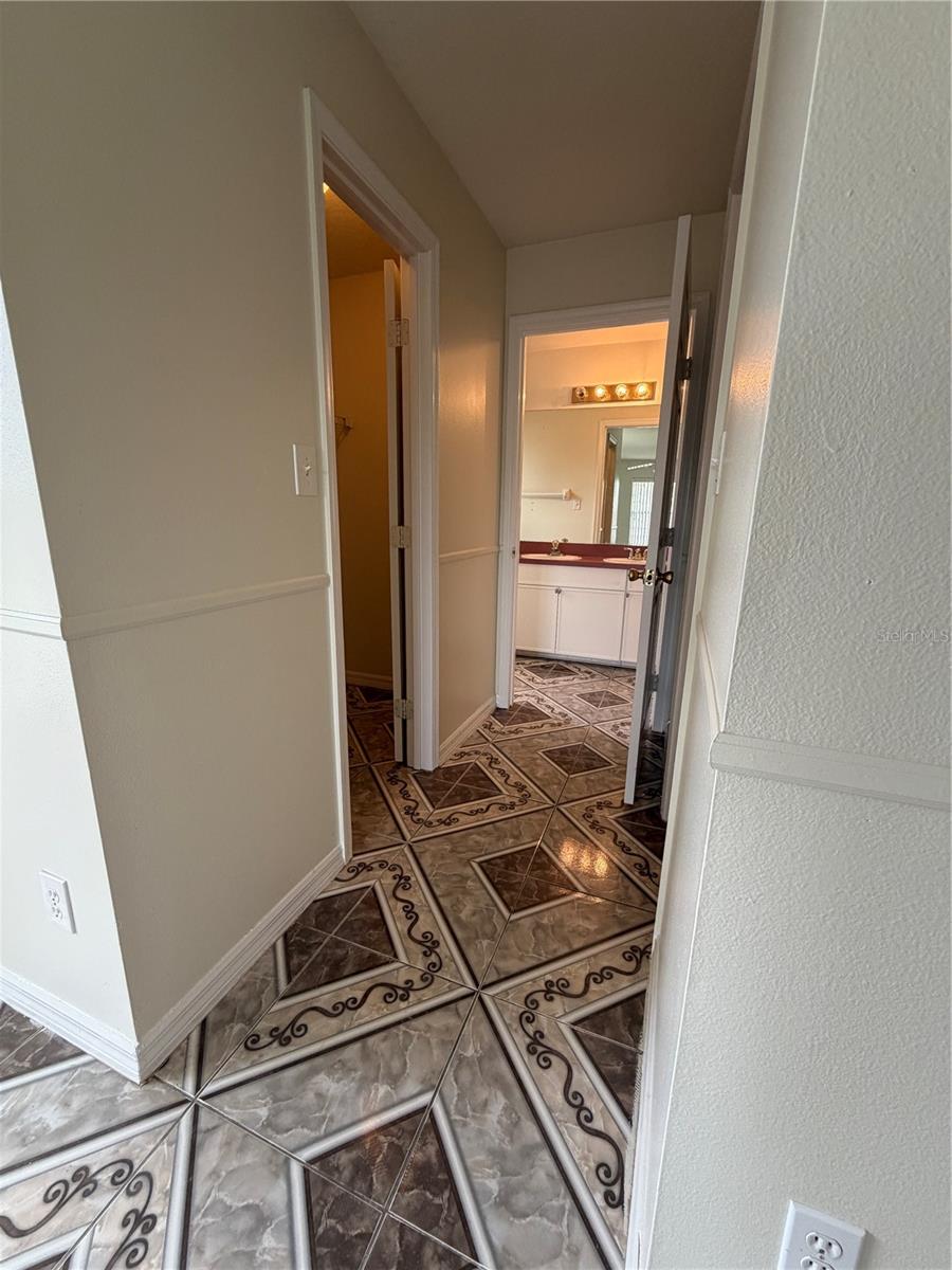 Image 13 of 20 For 922 Elm Forest Drive