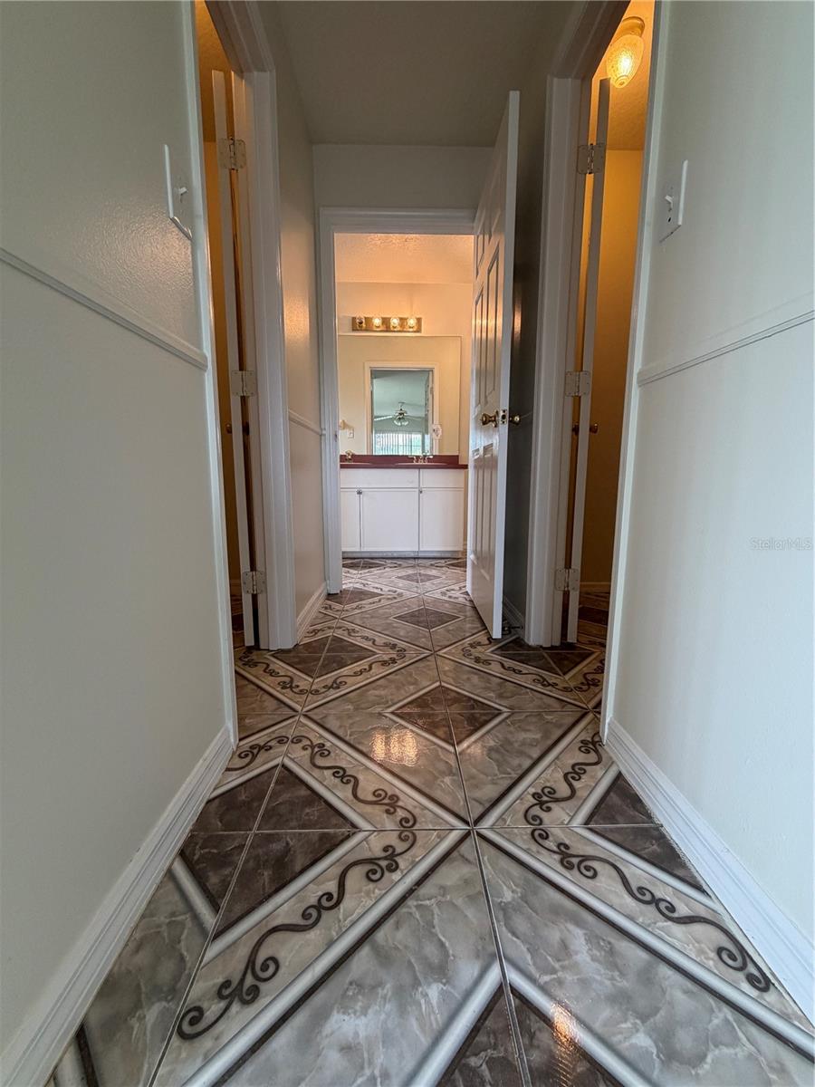 Image 15 of 20 For 922 Elm Forest Drive