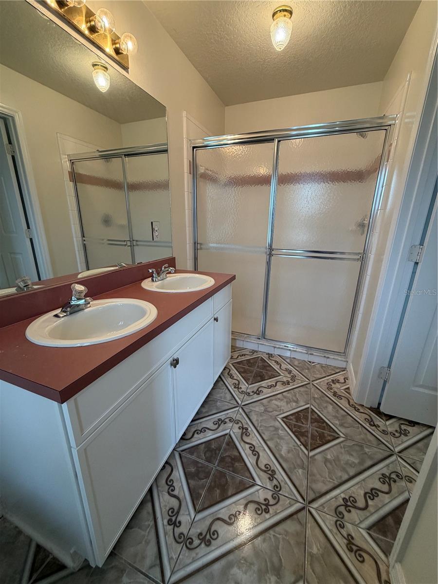 Image 19 of 20 For 922 Elm Forest Drive