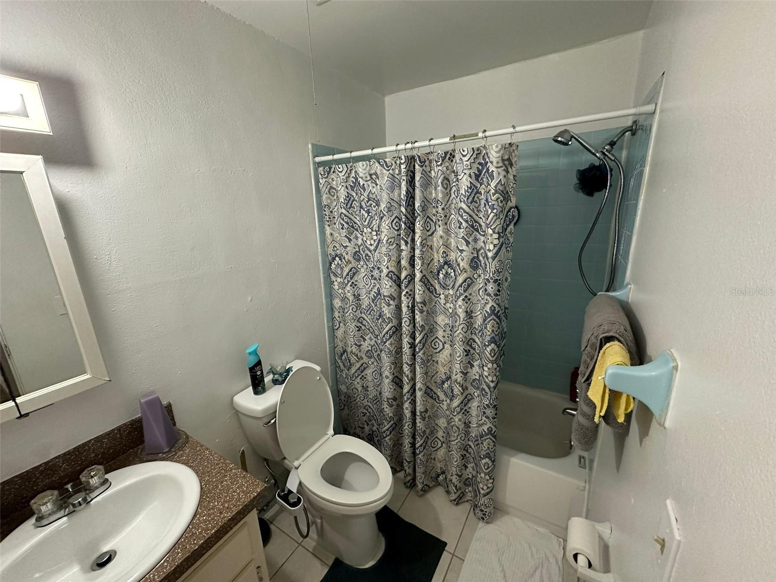 Image 25 of 33 For 1830 Maravilla Avenue 317