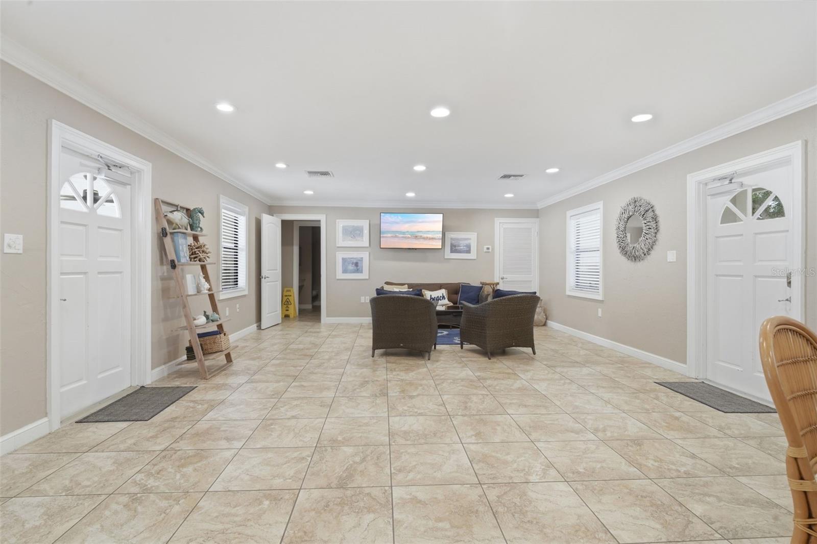 Image 38 of 55 For 2100 Peninsula Avenue 1130