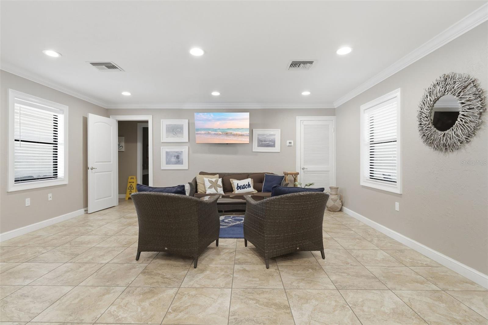 Image 42 of 55 For 2100 Peninsula Avenue 1130