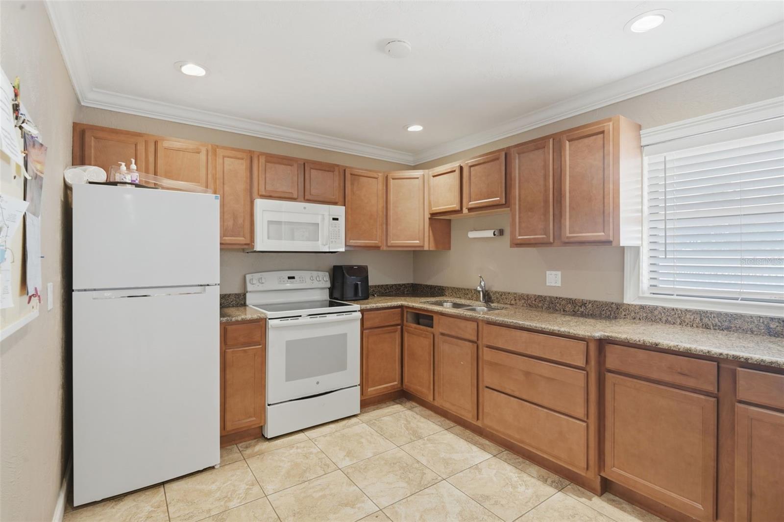 Image 44 of 55 For 2100 Peninsula Avenue 1130