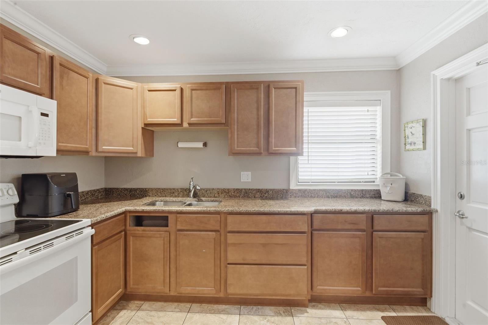 Image 45 of 55 For 2100 Peninsula Avenue 1130