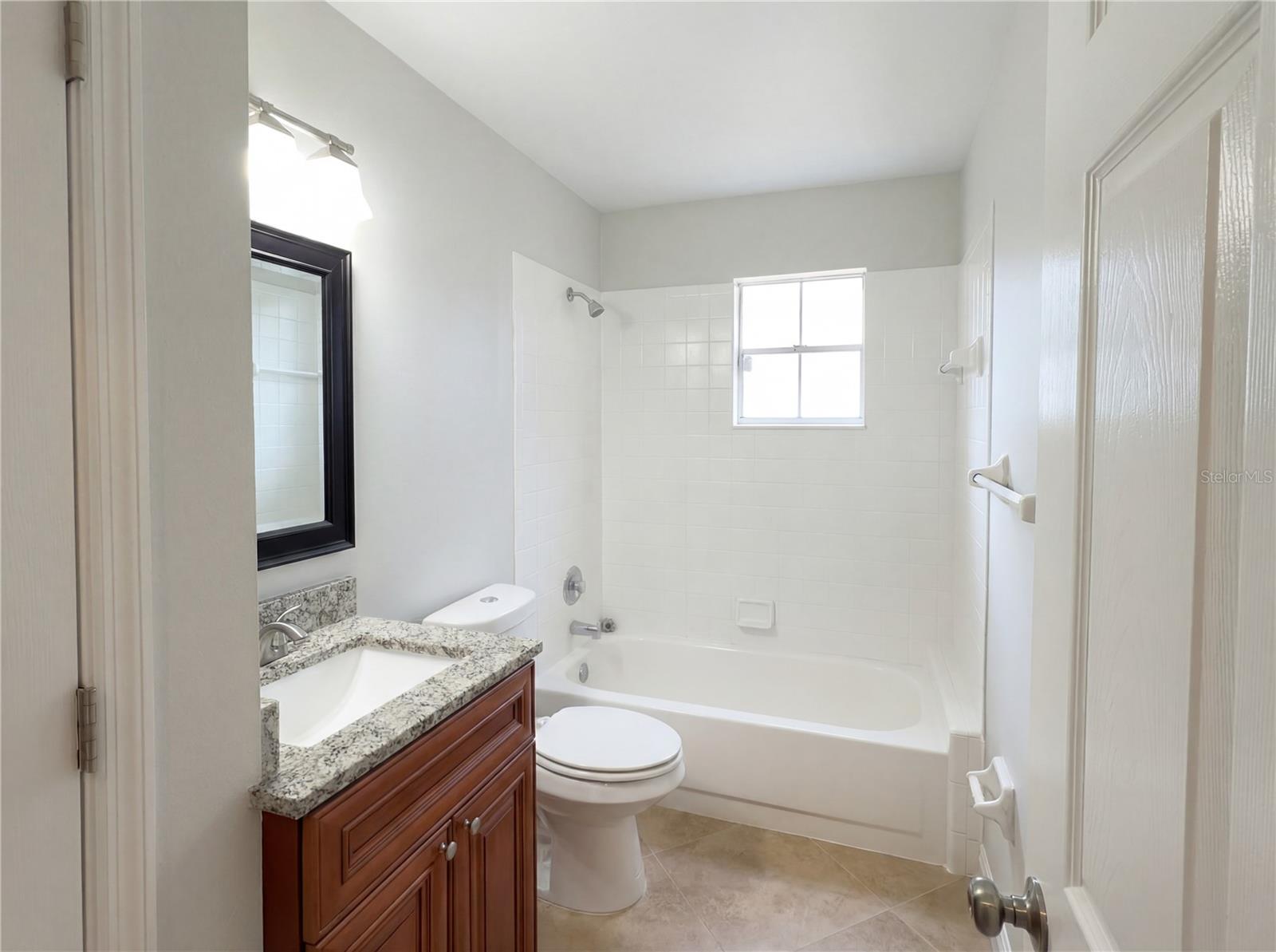 Image 10 of 18 For 1696 Chatham Circle