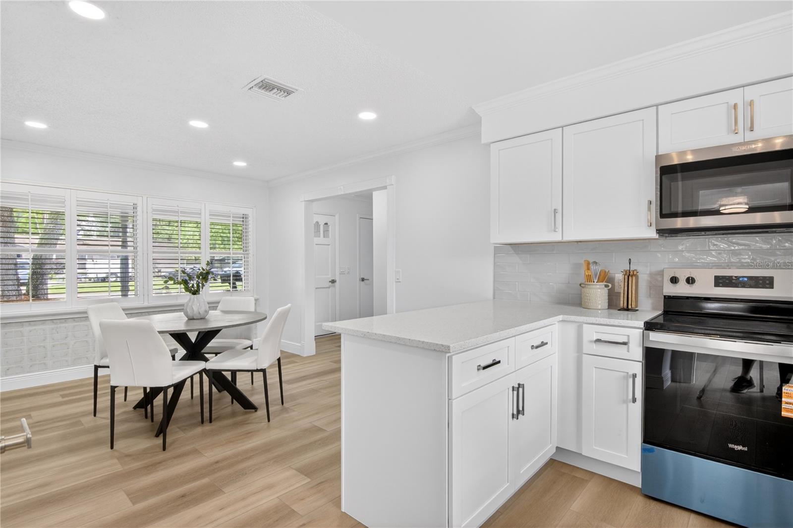 Image 17 of 43 For 344 Banyan Drive