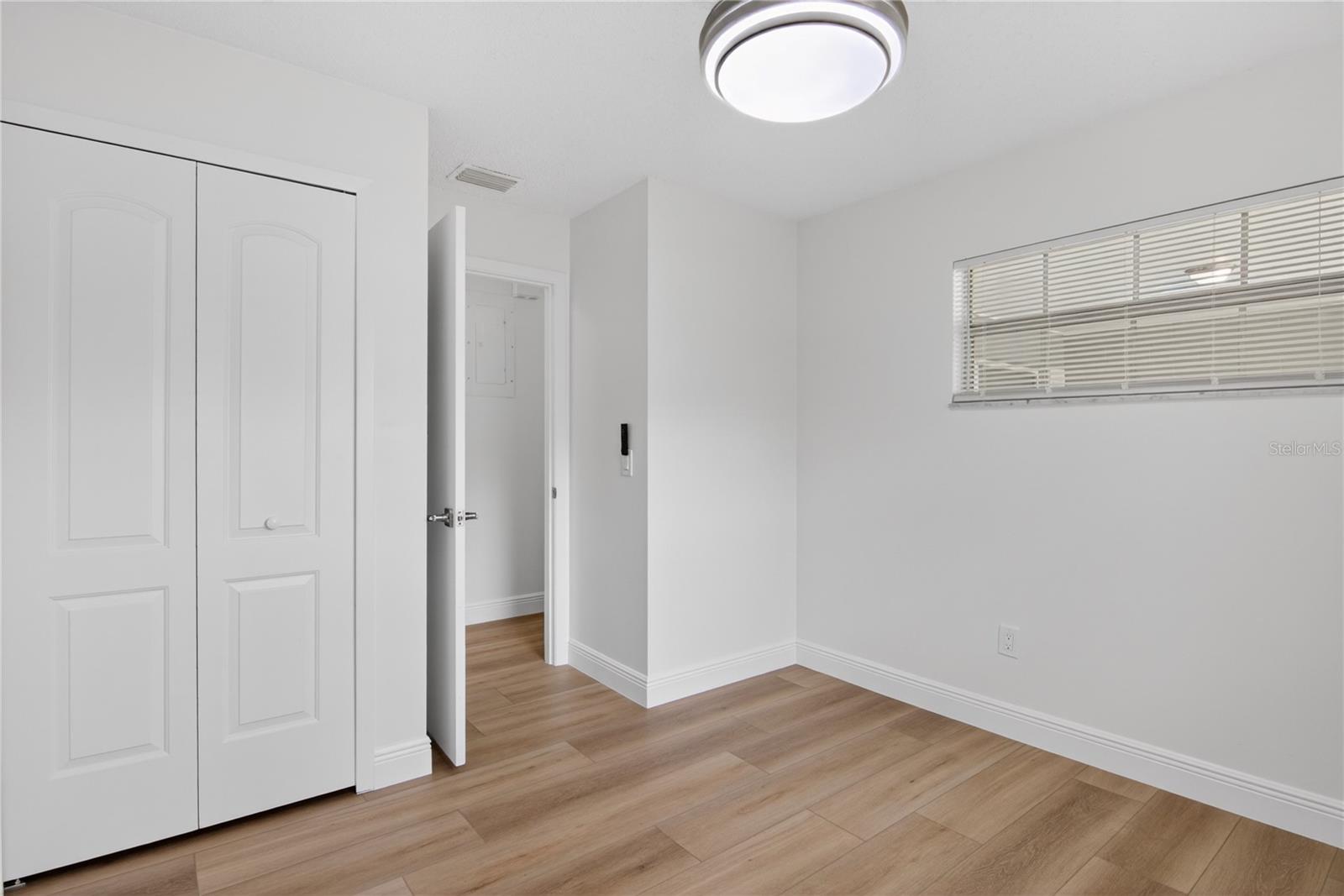 Image 22 of 43 For 344 Banyan Drive