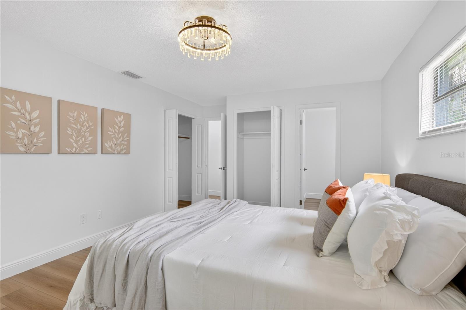 Image 32 of 43 For 344 Banyan Drive