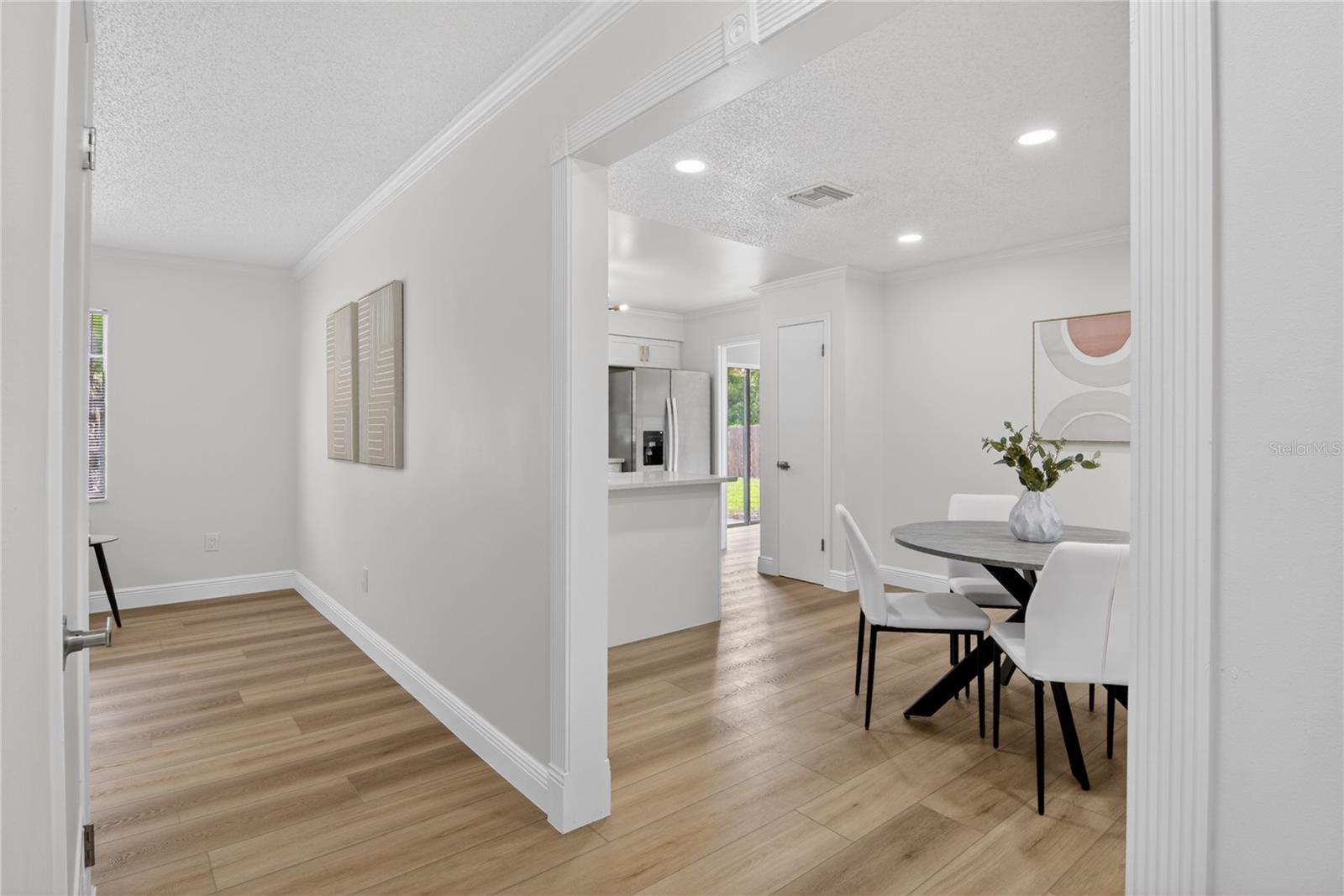 Image 33 of 43 For 344 Banyan Drive