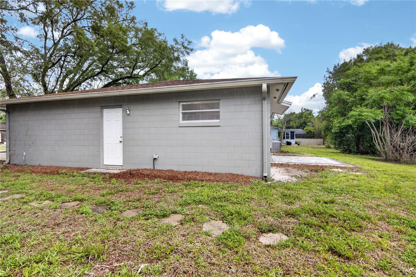 Image 41 of 43 For 344 Banyan Drive