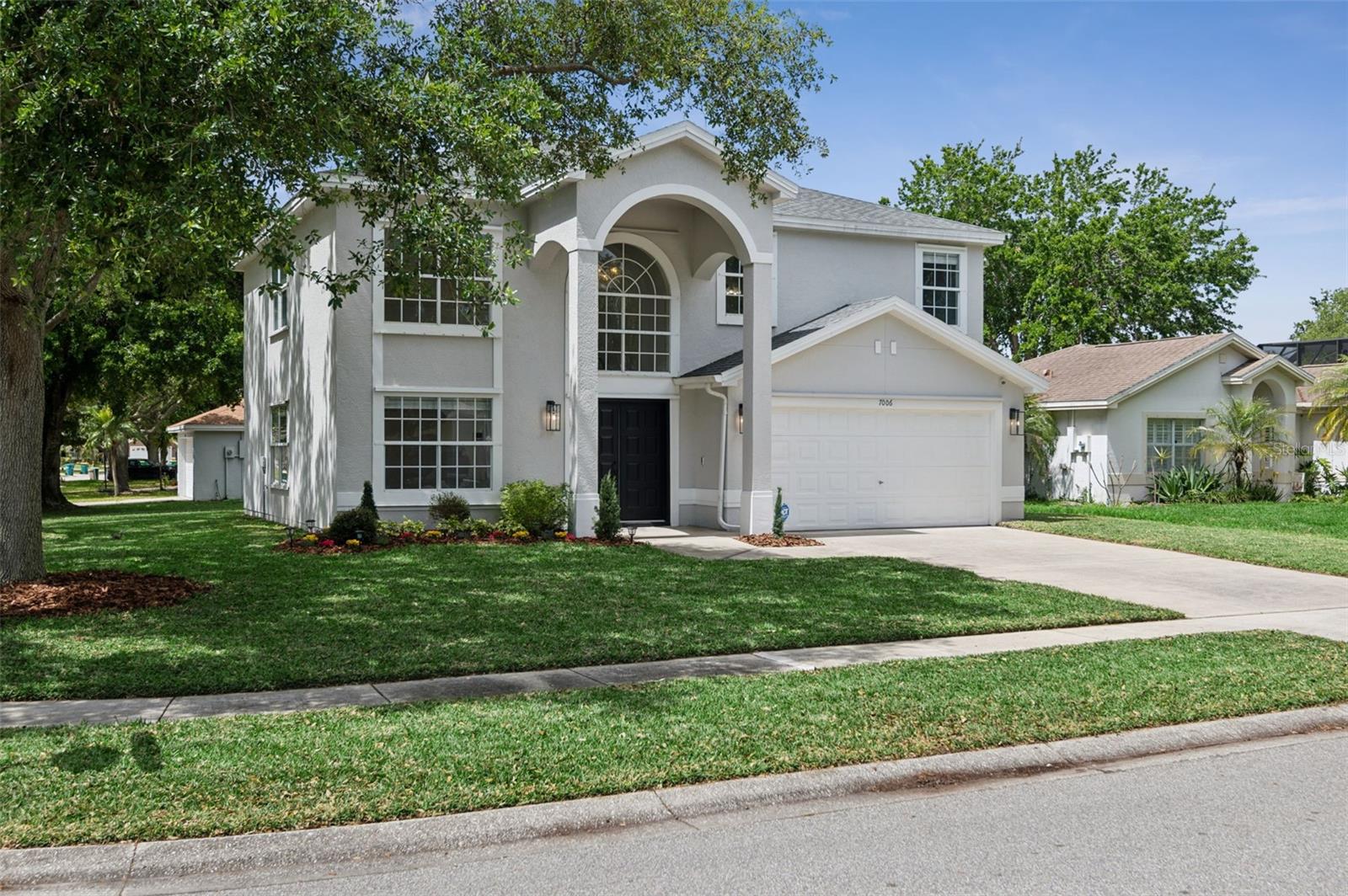 Listing photo id 0 for 7006 Blackberry Ct