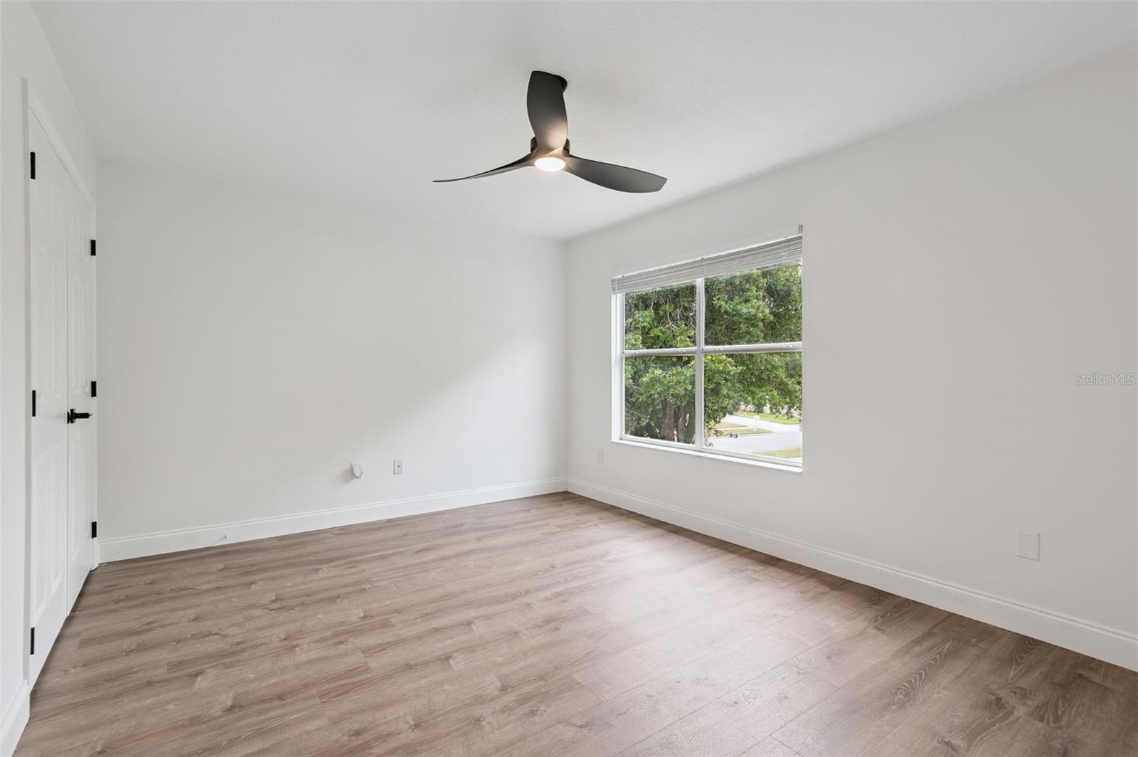 Listing photo id 24 for 7006 Blackberry Ct