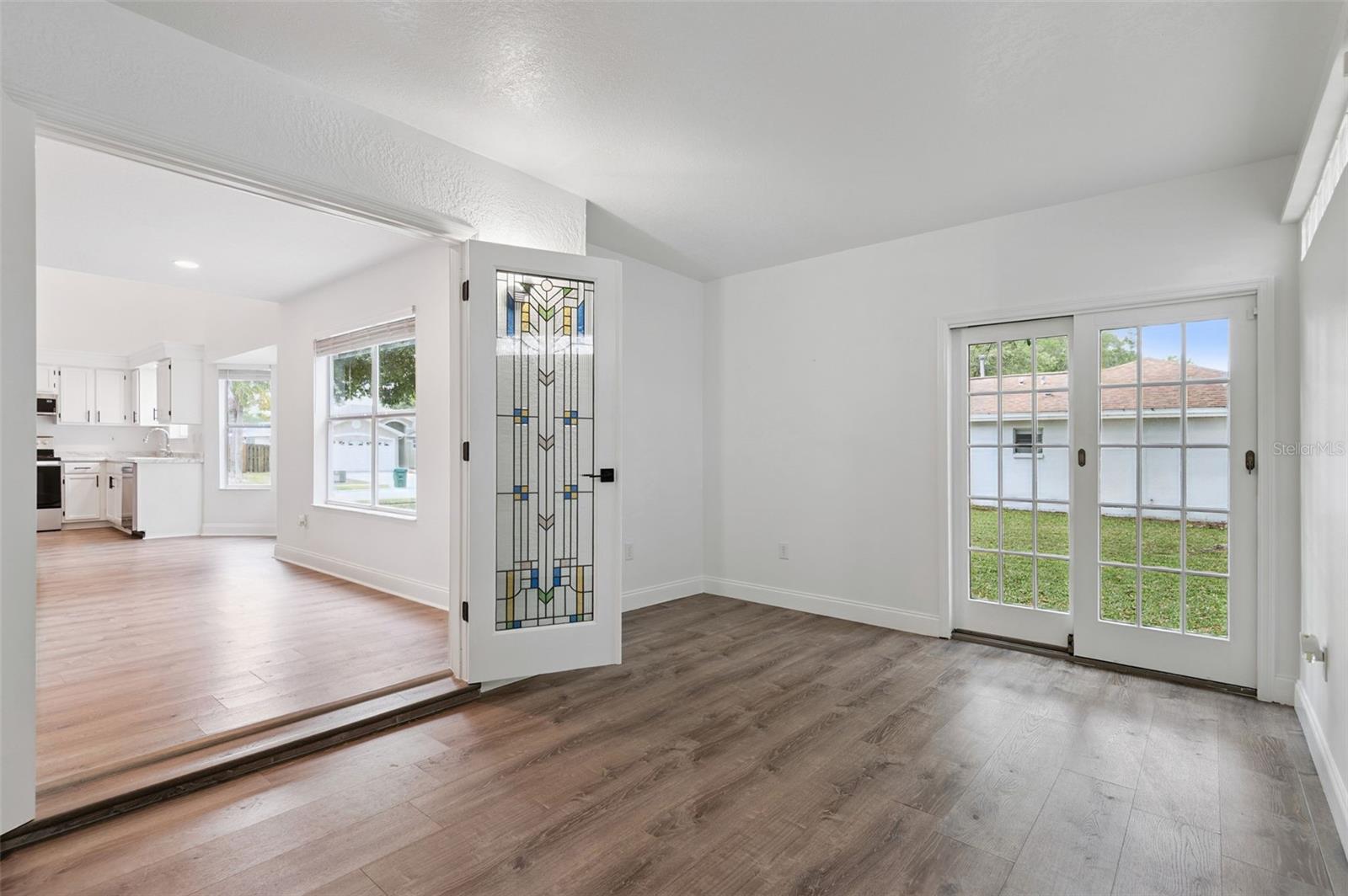 Listing photo id 37 for 7006 Blackberry Ct