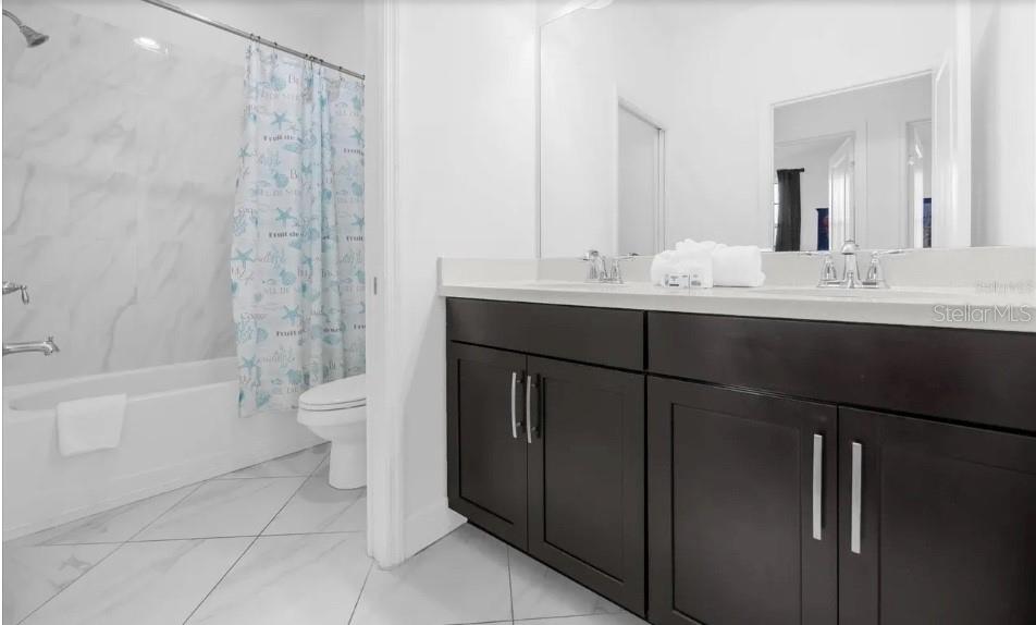 Image 16 of 42 For 450 Captiva Drive