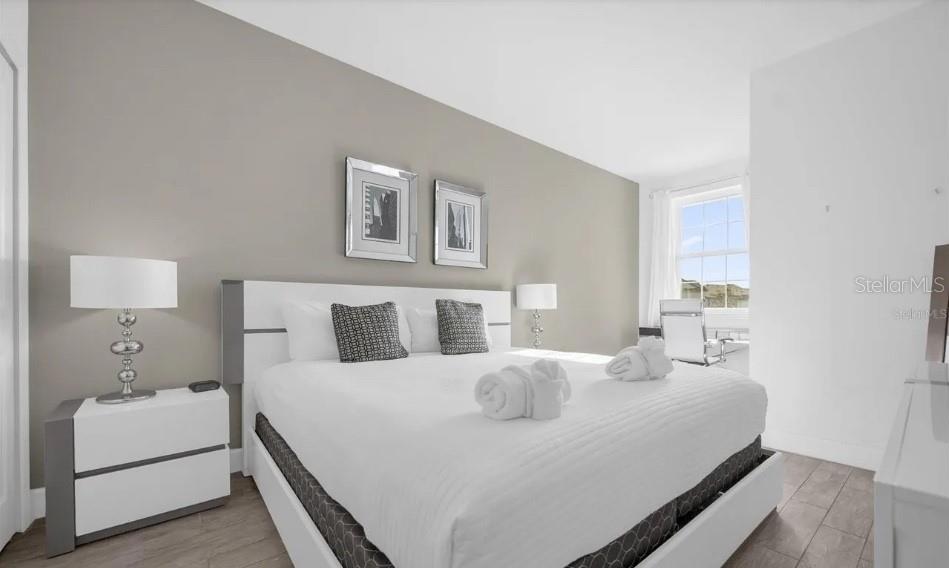 Image 22 of 42 For 450 Captiva Drive