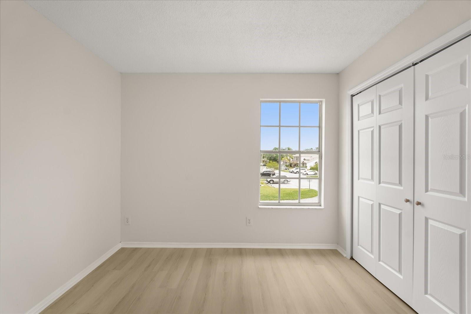 Listing photo id 17 for 14396 Island Cove Drive