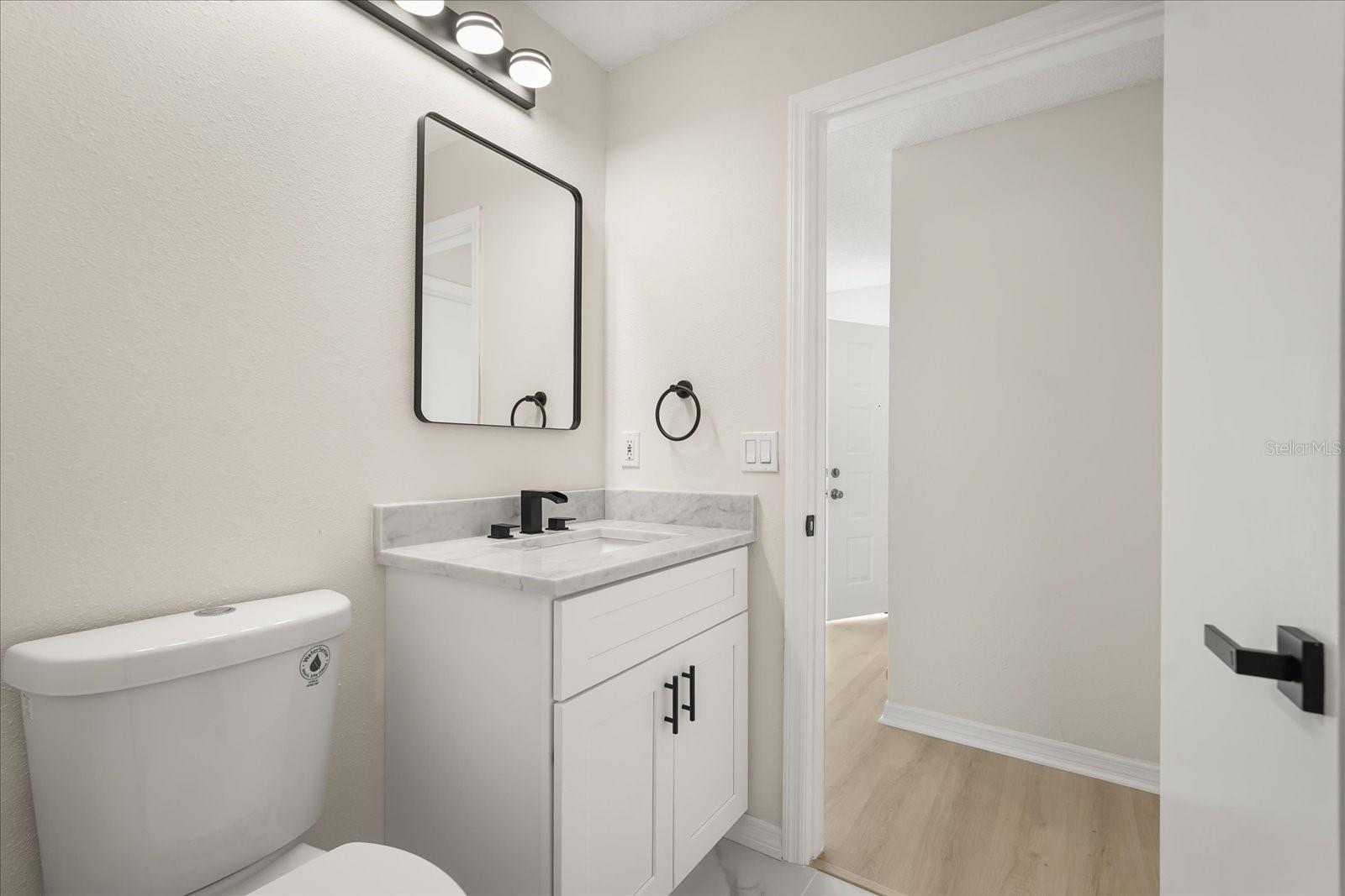 Listing photo id 20 for 14396 Island Cove Drive