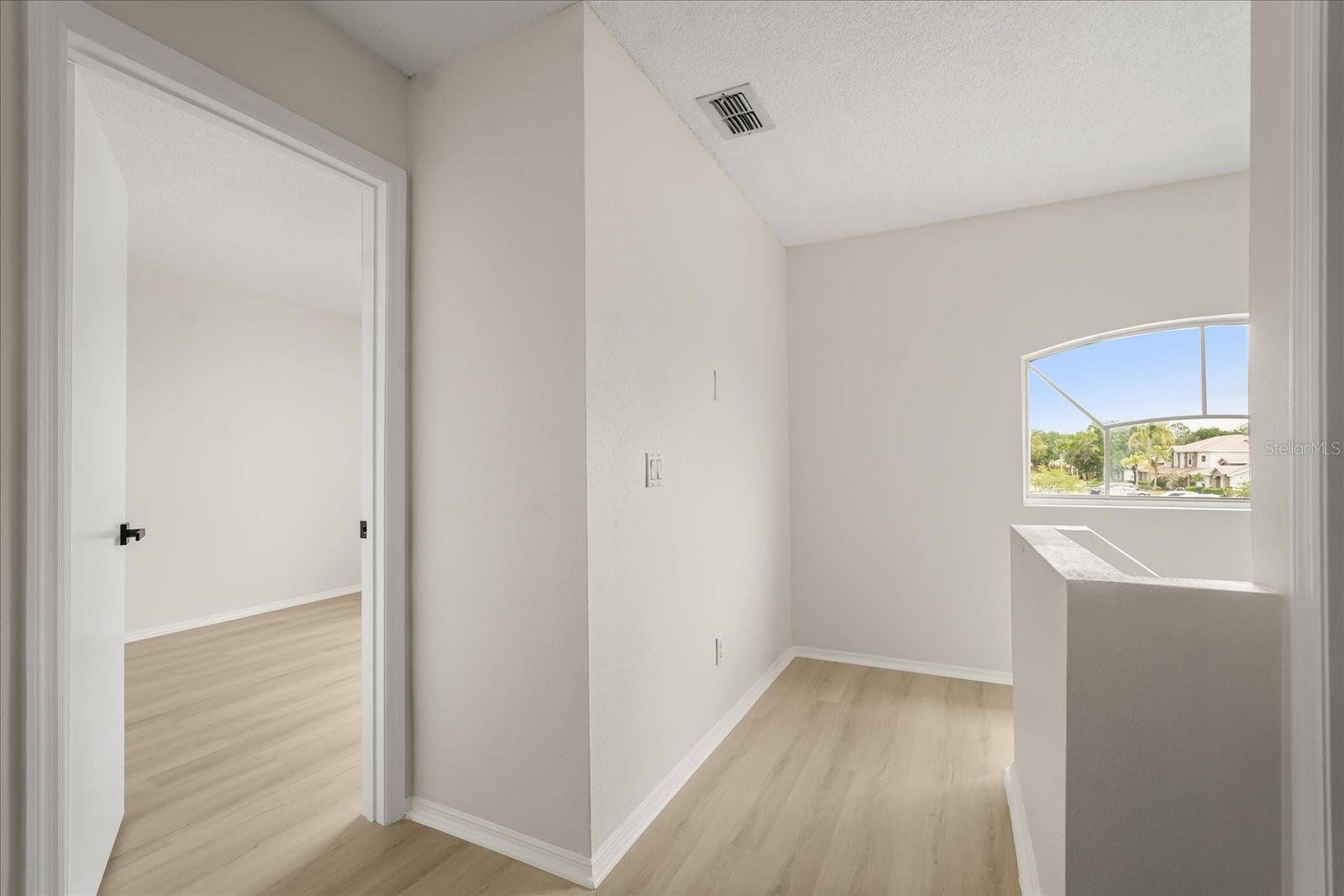 Listing photo id 21 for 14396 Island Cove Drive