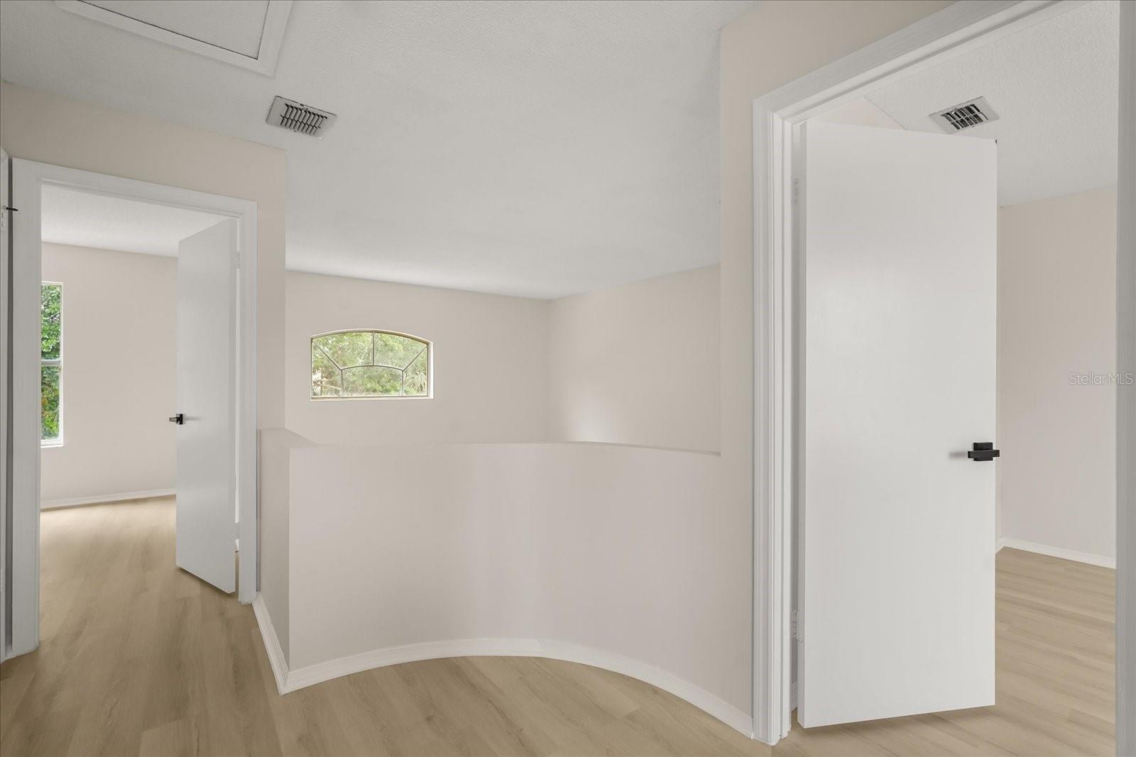 Listing photo id 22 for 14396 Island Cove Drive