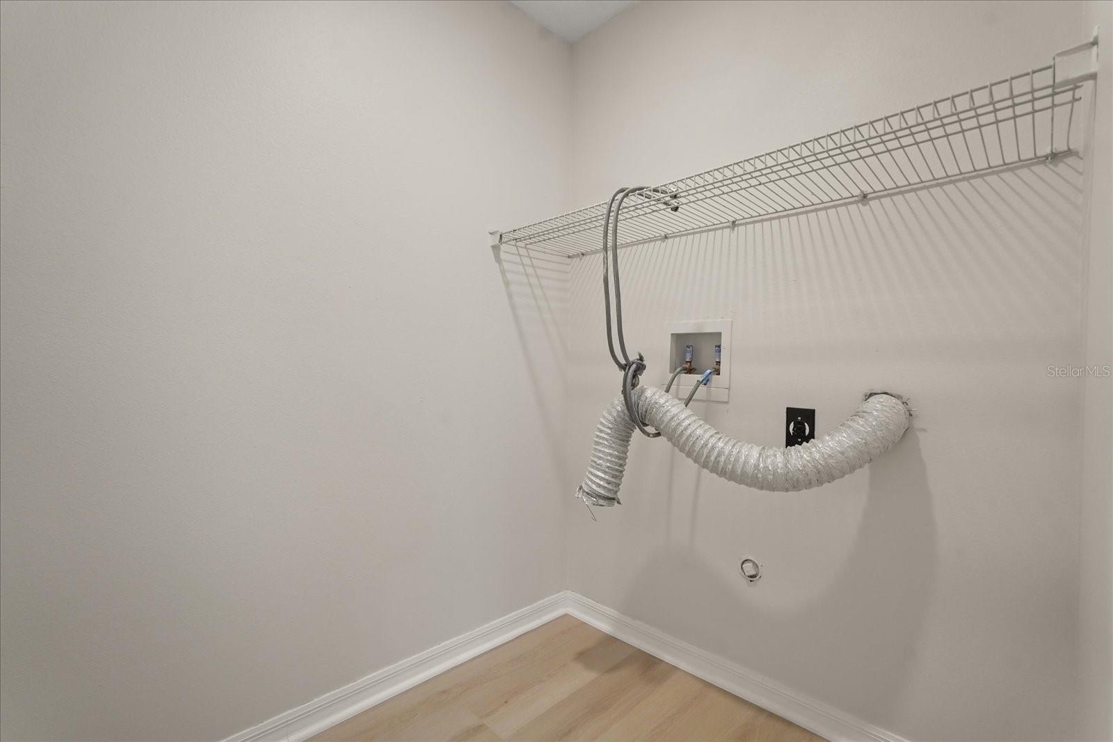 Listing photo id 24 for 14396 Island Cove Drive