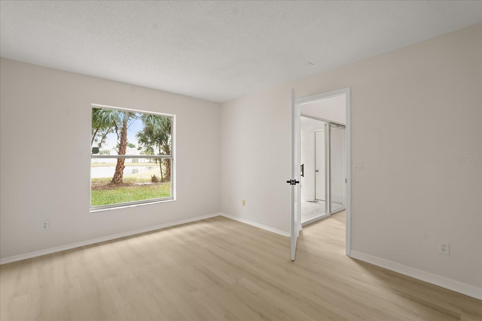 Listing photo id 26 for 14396 Island Cove Drive