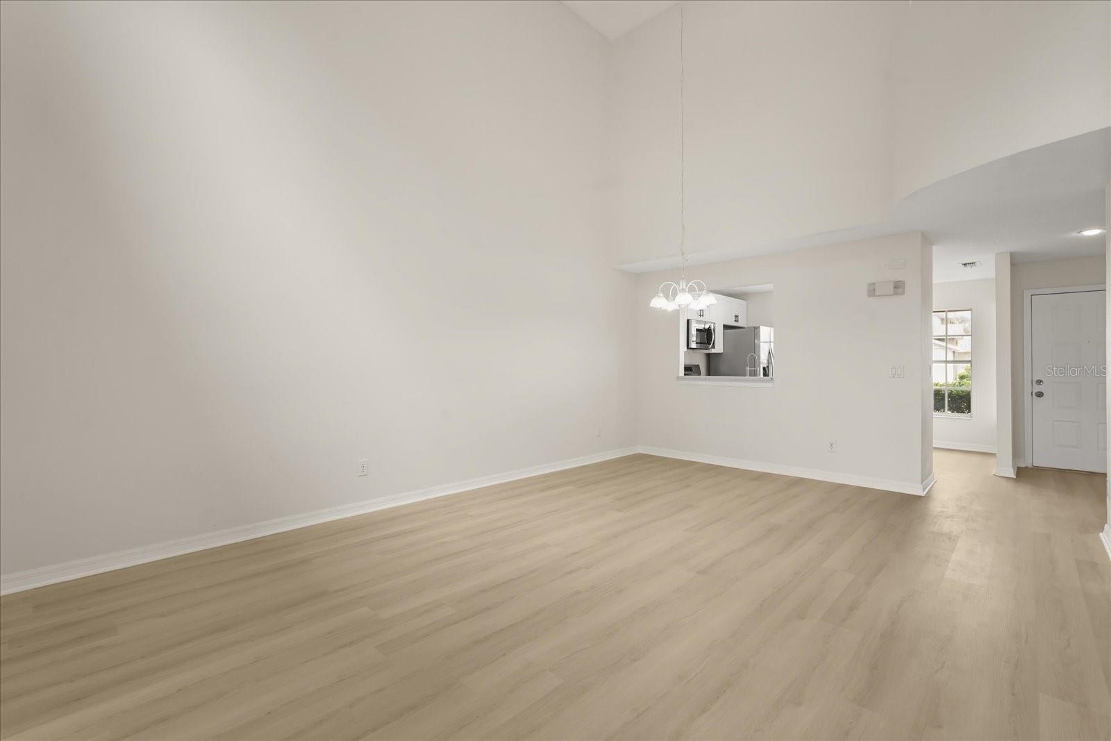 Listing photo id 6 for 14396 Island Cove Drive