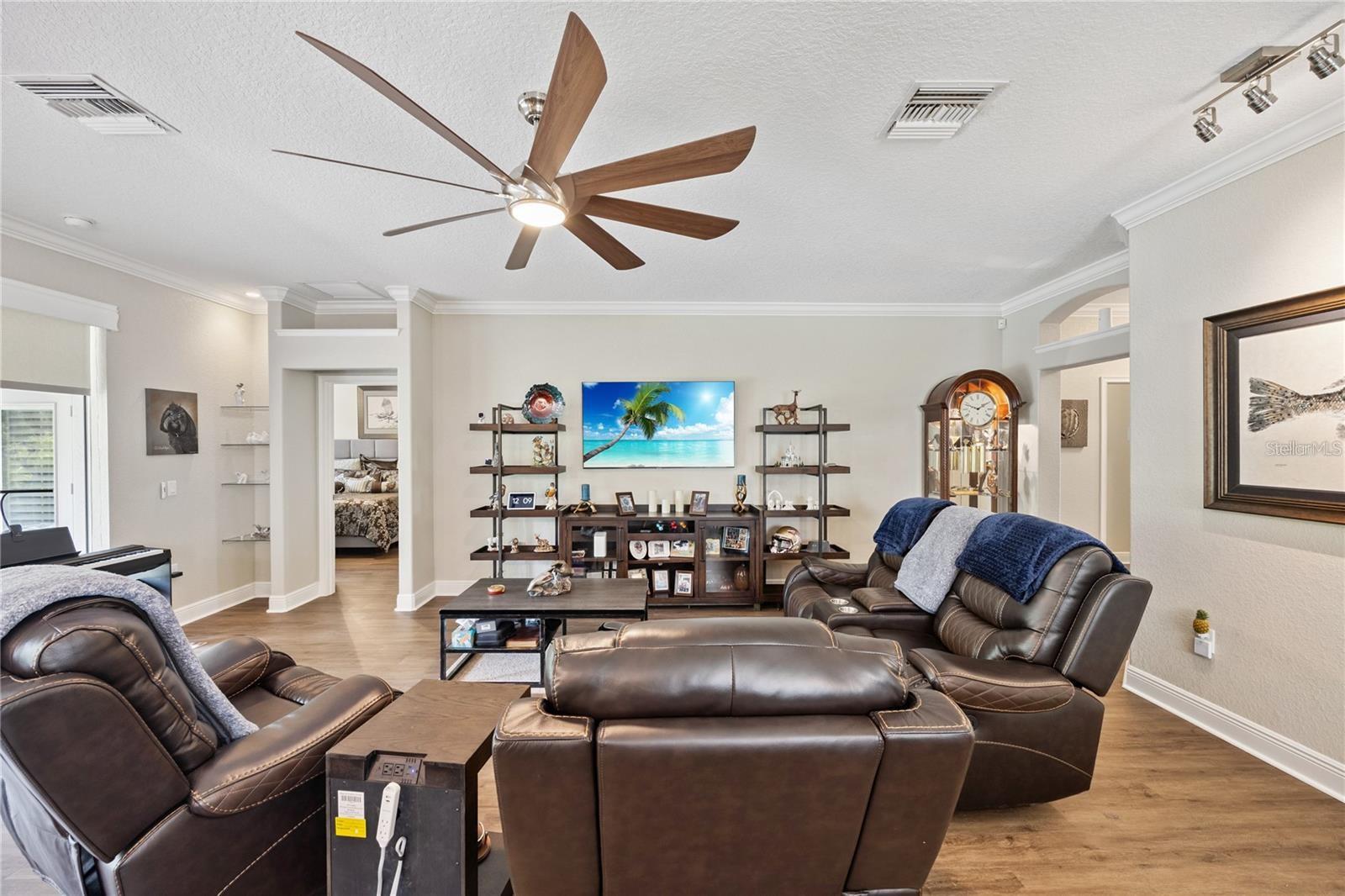 Image 4 of 44 For 1923 Banning Beach Road