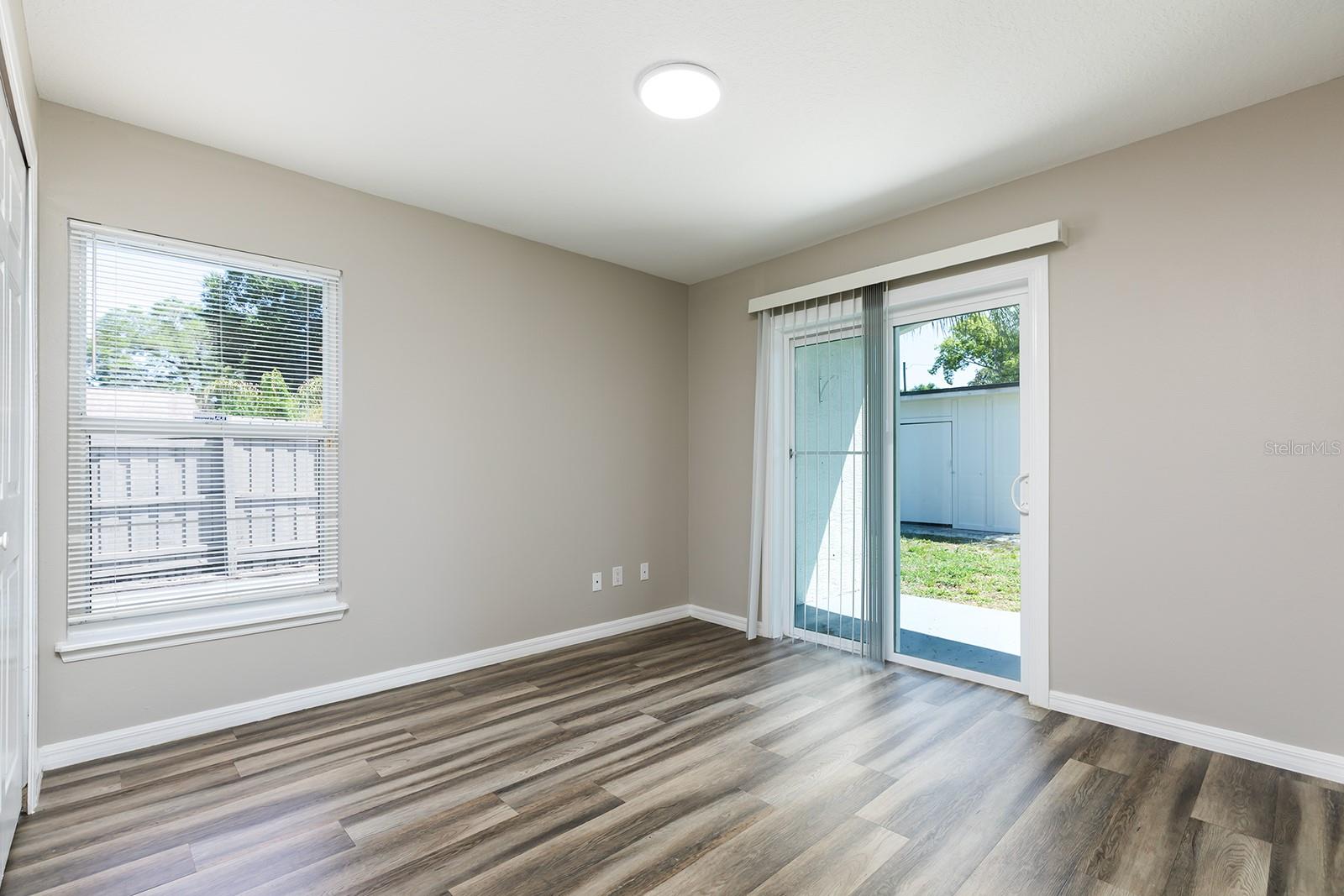 Image 18 of 31 For 1637 Lakewood Avenue