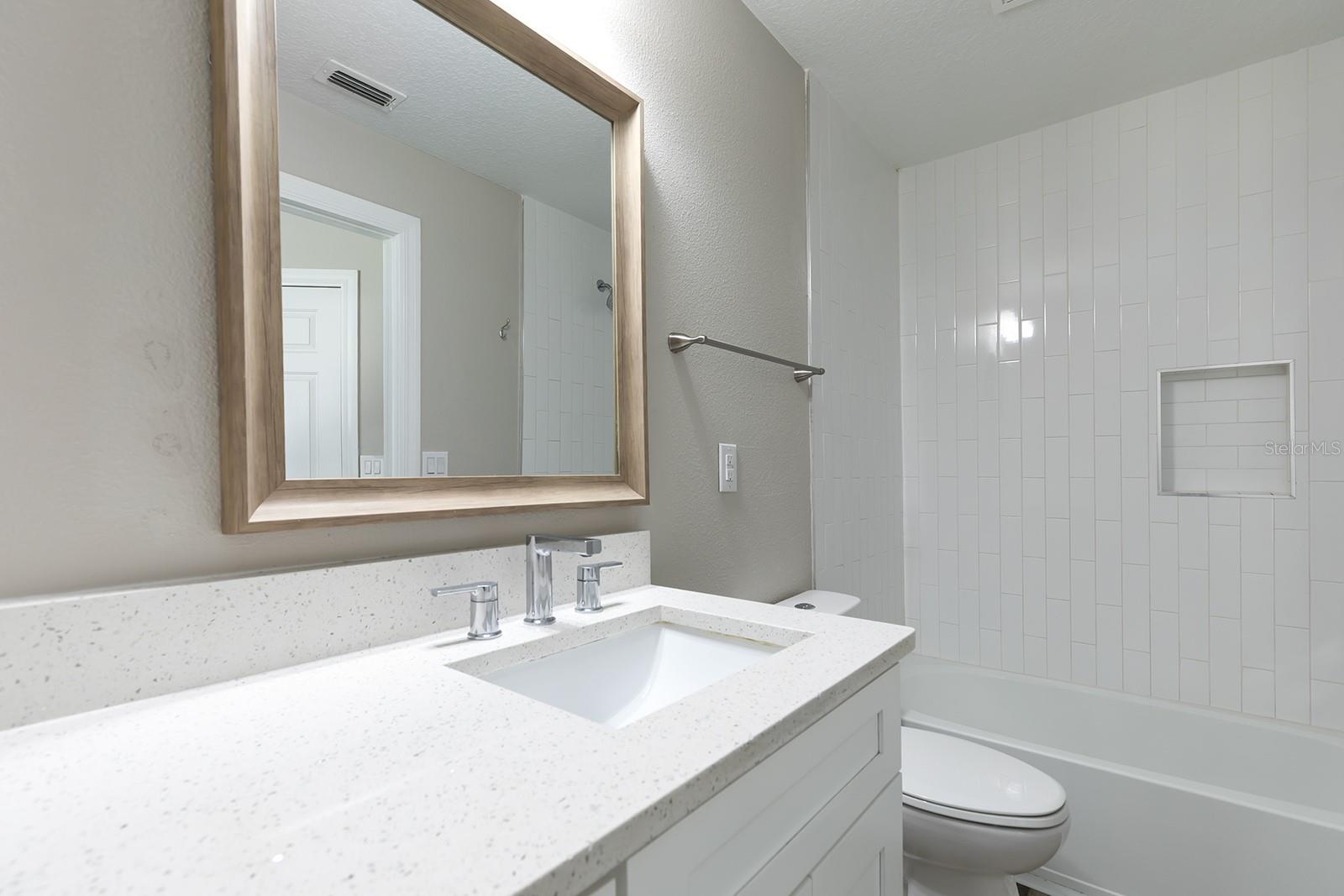 Image 20 of 31 For 1637 Lakewood Avenue