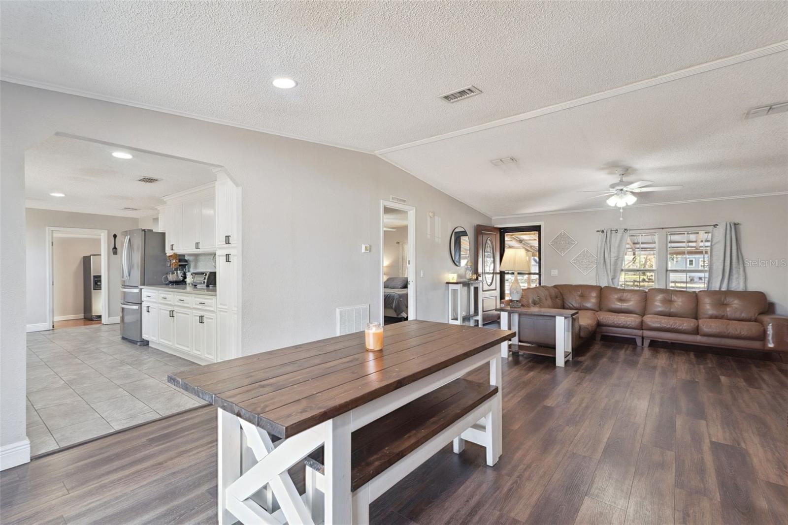 Image 5 of 22 For 14655 Liberty Street