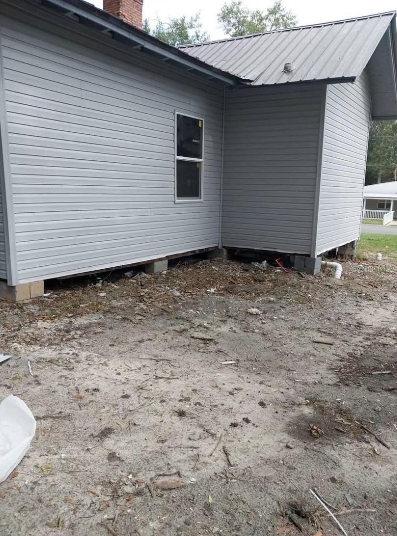 Image 4 of 10 For 2859 Orange Street