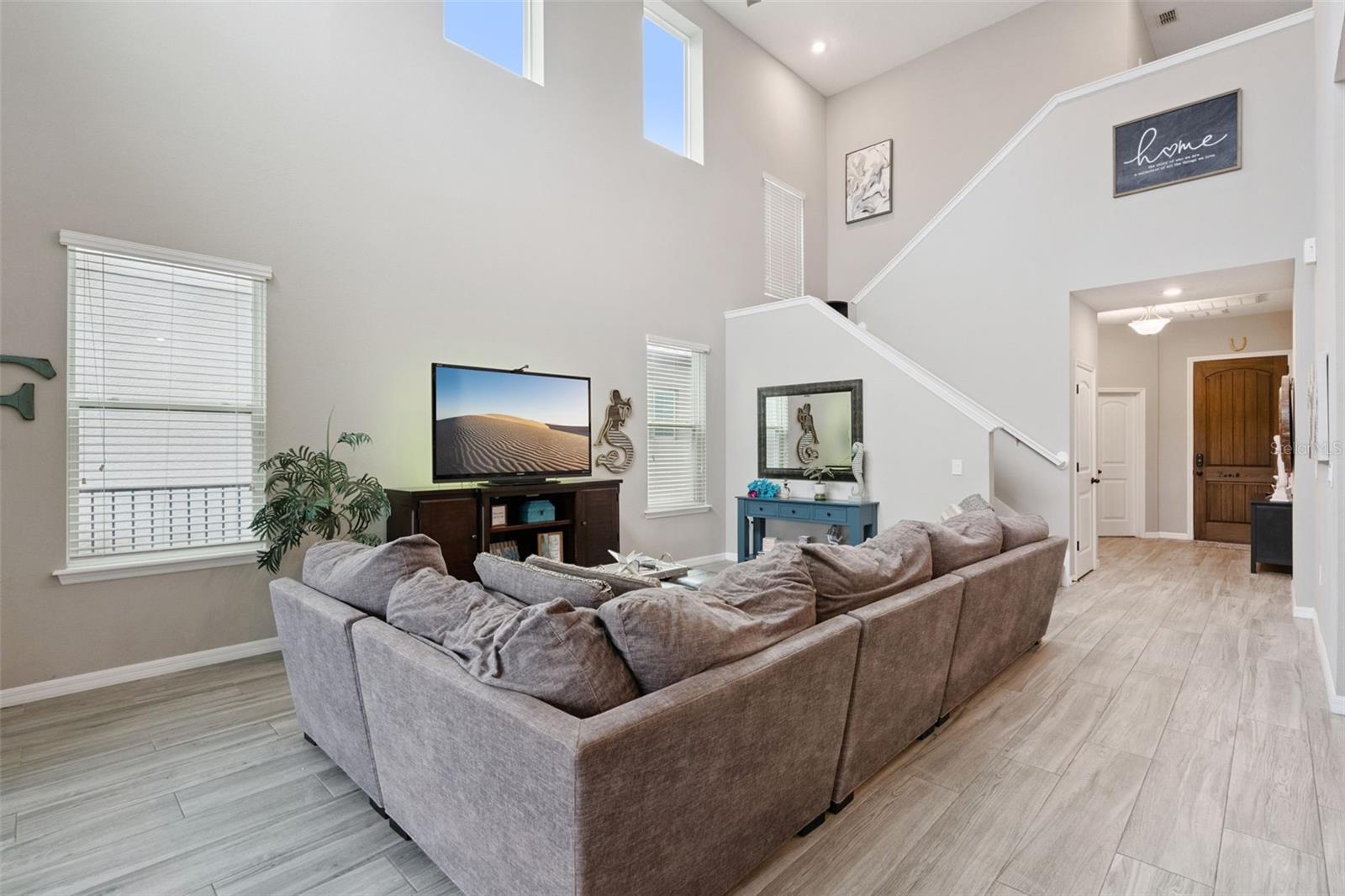 Image 10 of 74 For 9256 Grand Island Way