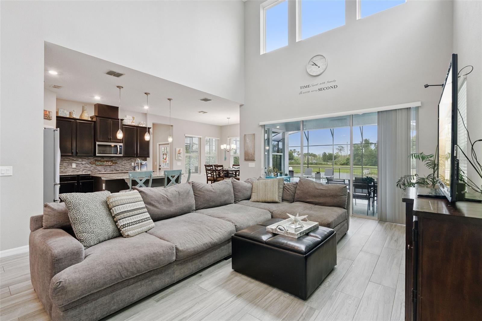 Image 12 of 74 For 9256 Grand Island Way