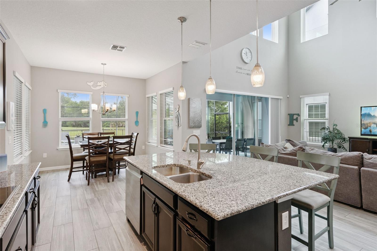 Image 15 of 74 For 9256 Grand Island Way