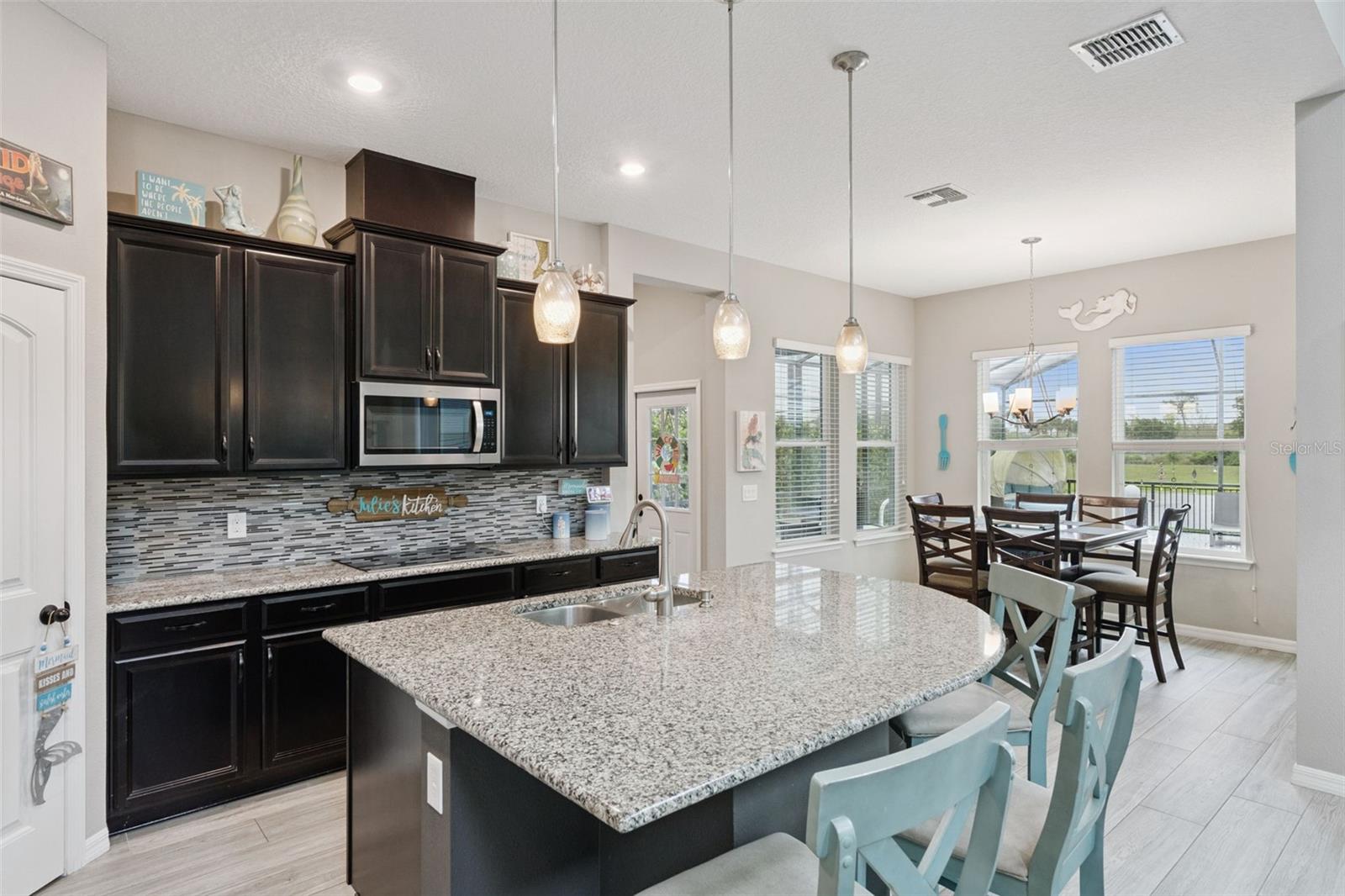 Image 19 of 74 For 9256 Grand Island Way