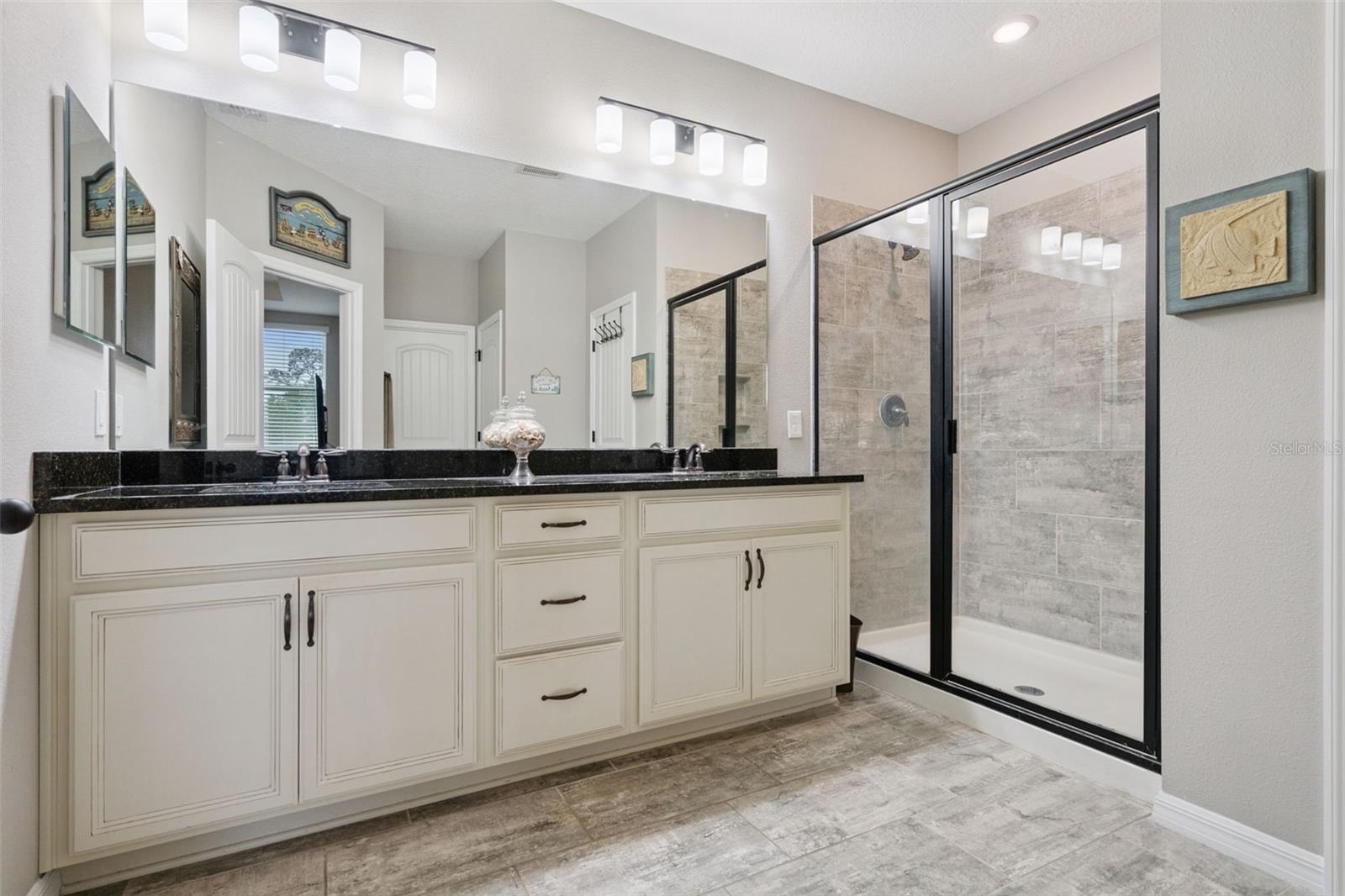 Image 27 of 74 For 9256 Grand Island Way