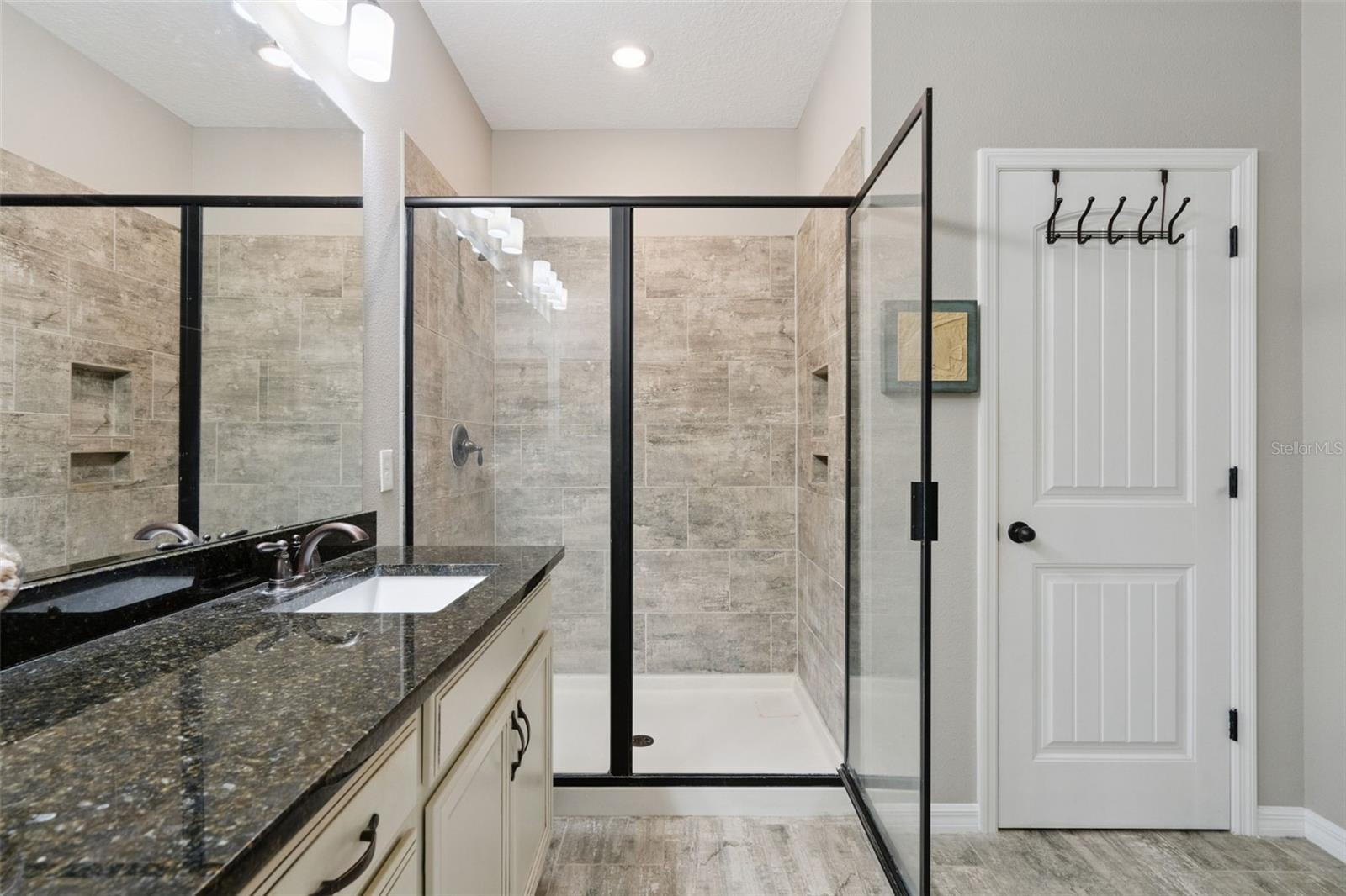 Image 29 of 74 For 9256 Grand Island Way