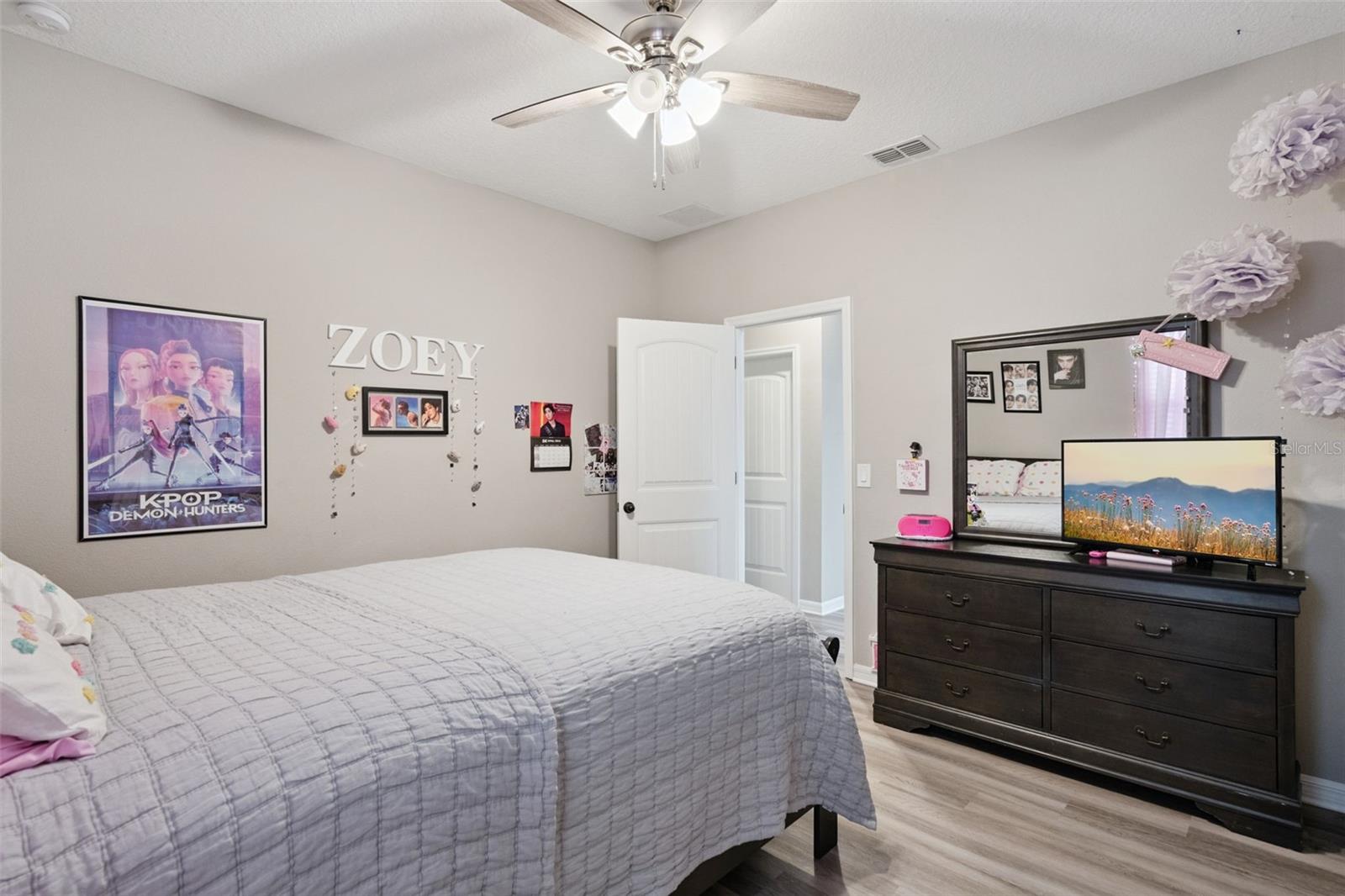 Image 31 of 74 For 9256 Grand Island Way