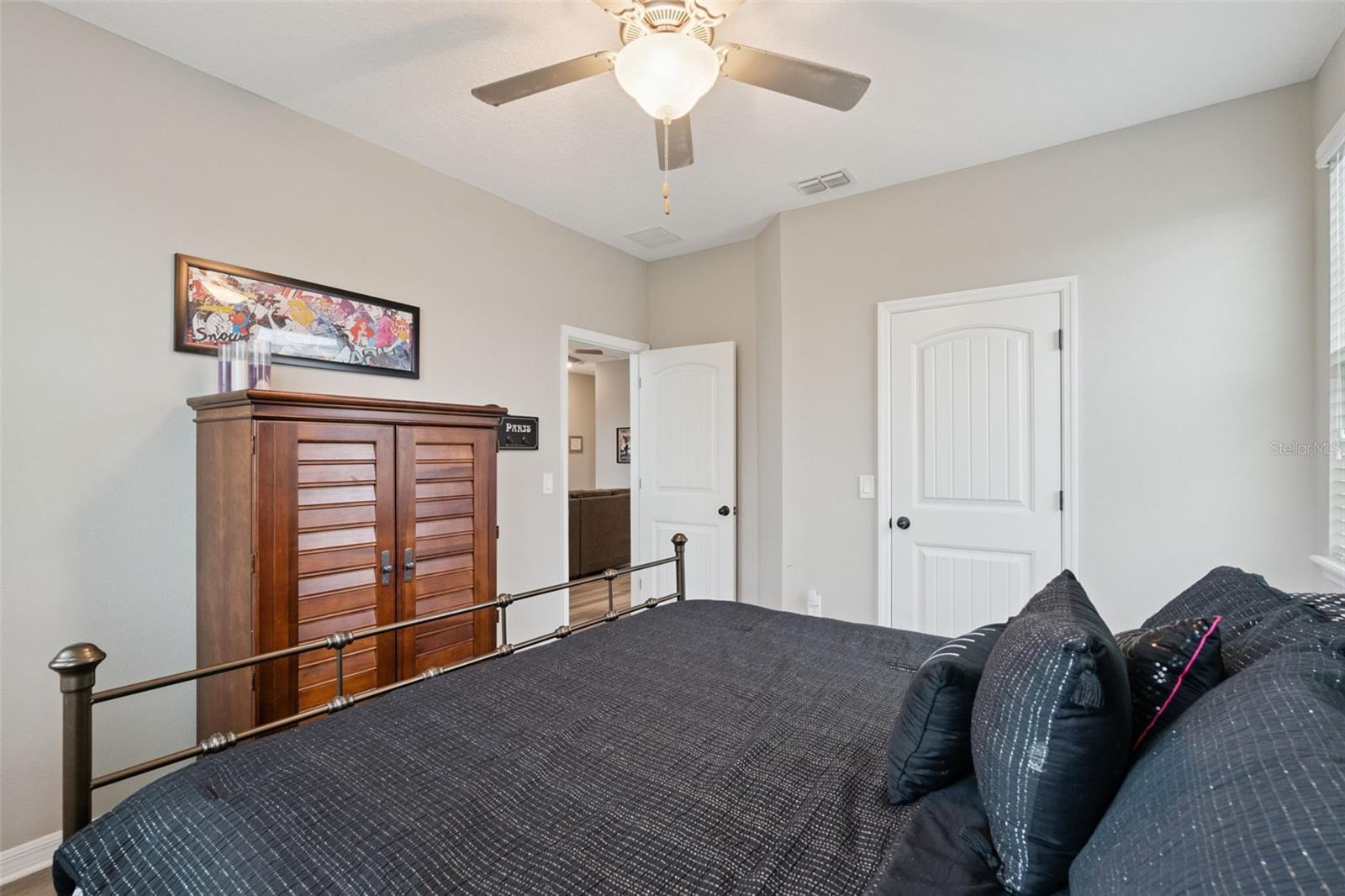 Image 33 of 74 For 9256 Grand Island Way