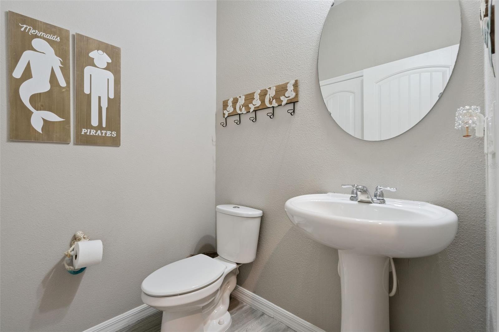 Image 35 of 74 For 9256 Grand Island Way