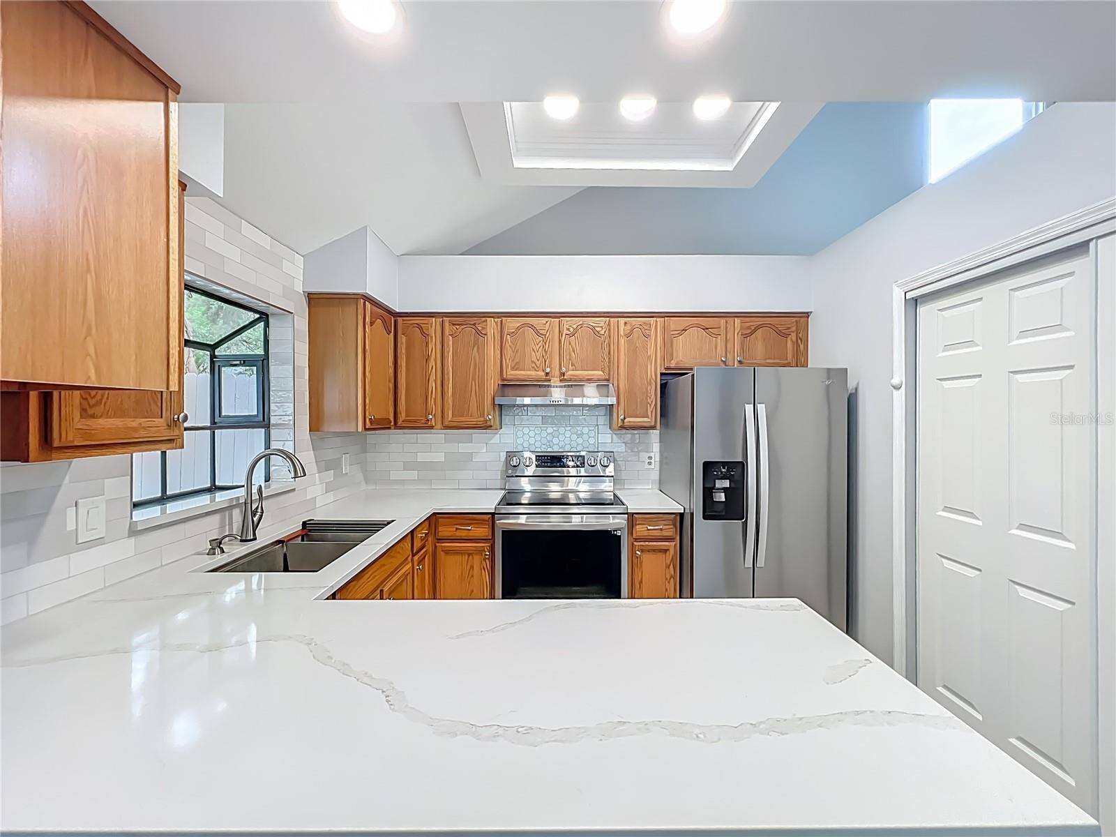 Image 12 of 30 For 2966 Golden View Lane