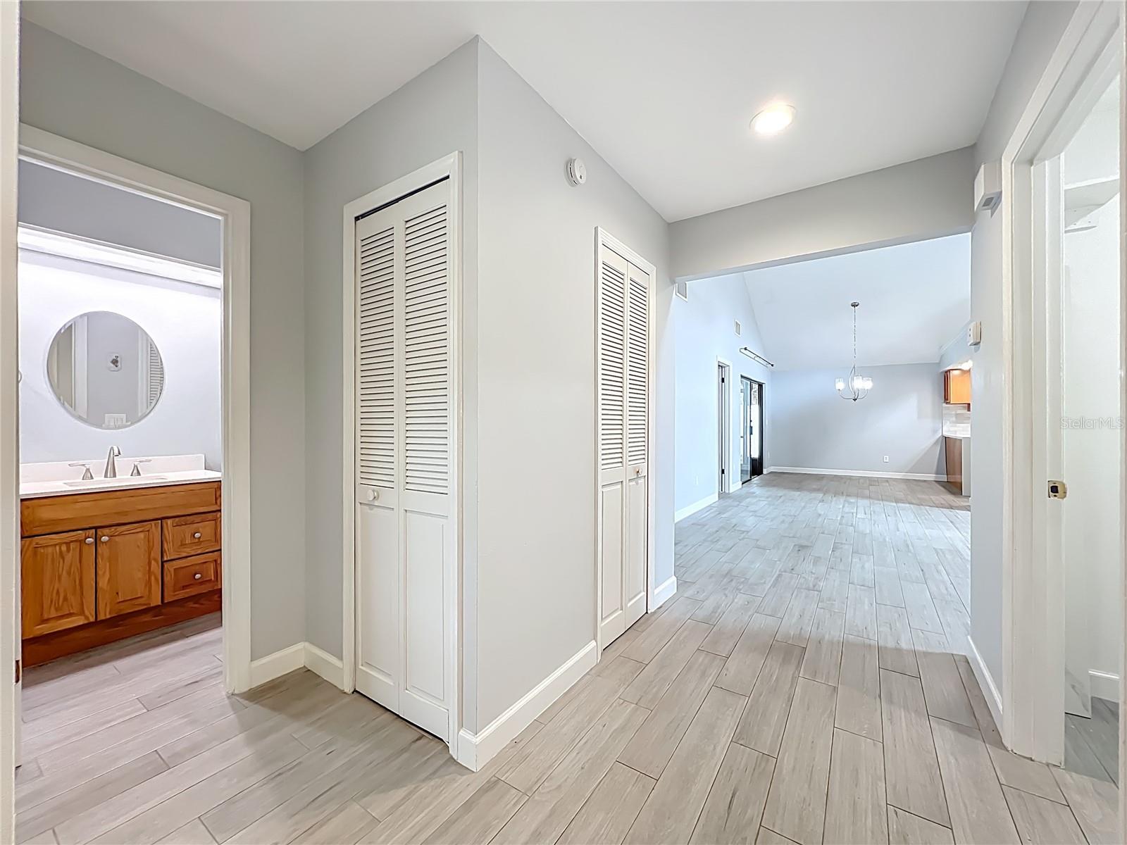 Image 6 of 30 For 2966 Golden View Lane