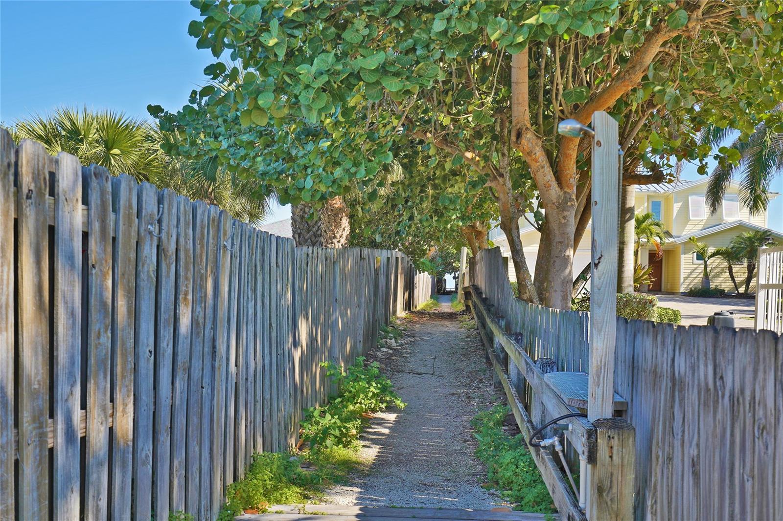 Image 23 of 25 For 1244 Beachside