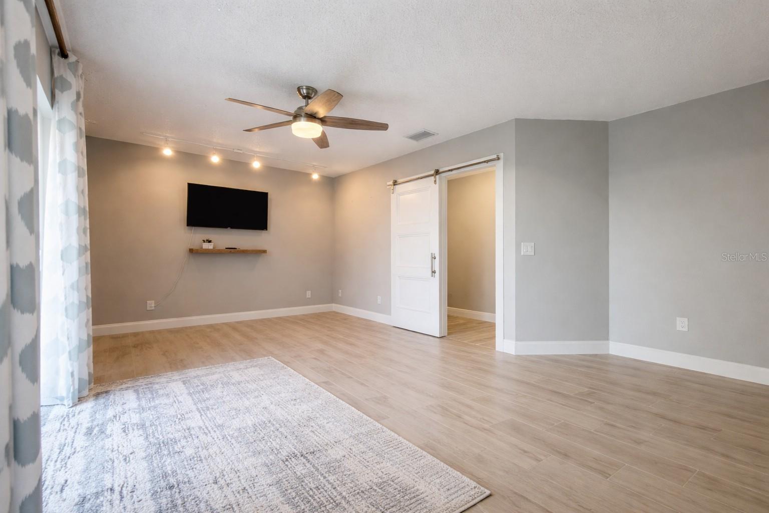 Image 6 of 25 For 1244 Beachside