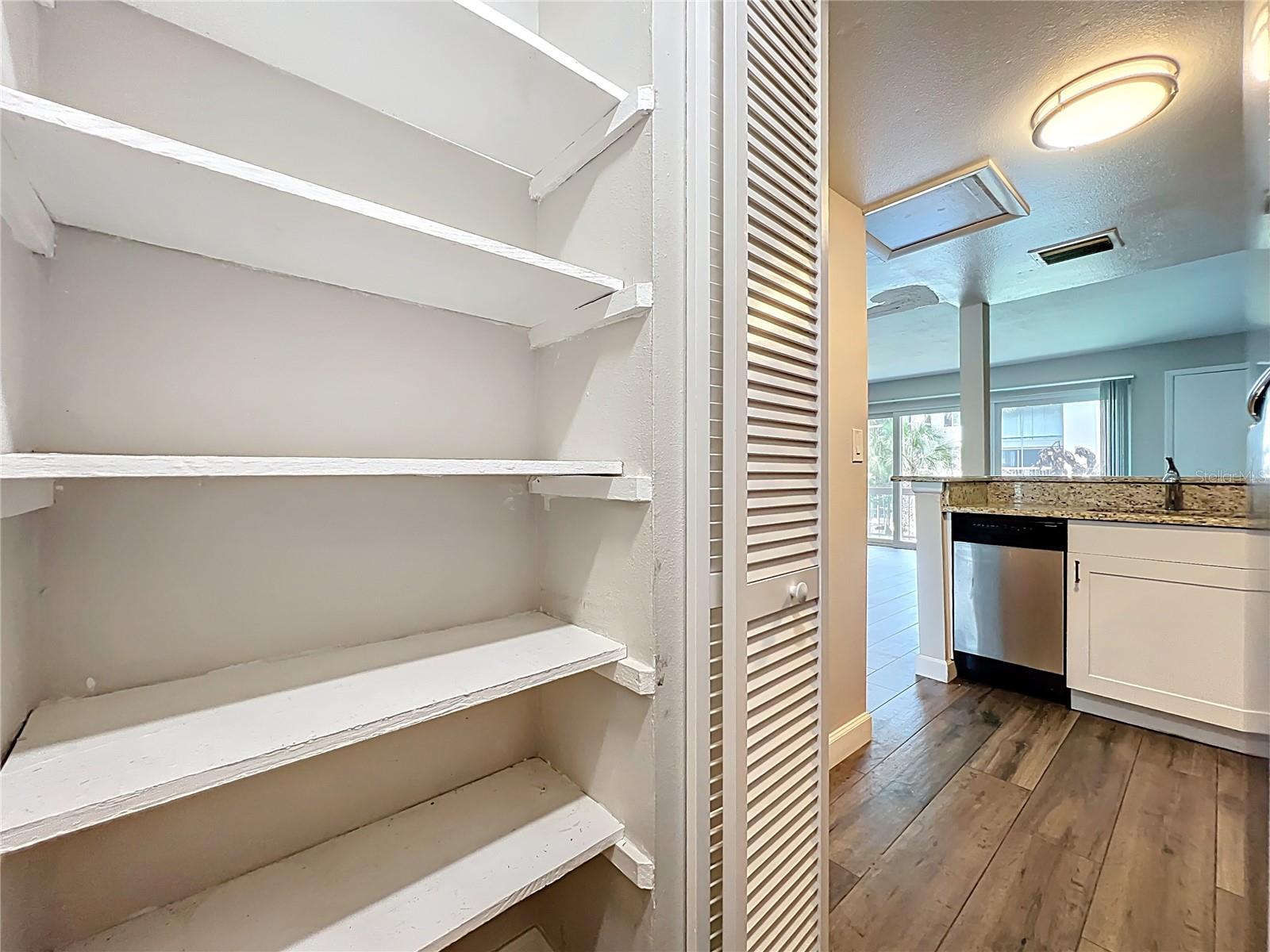 Image 15 of 40 For 590 Orange Drive 136