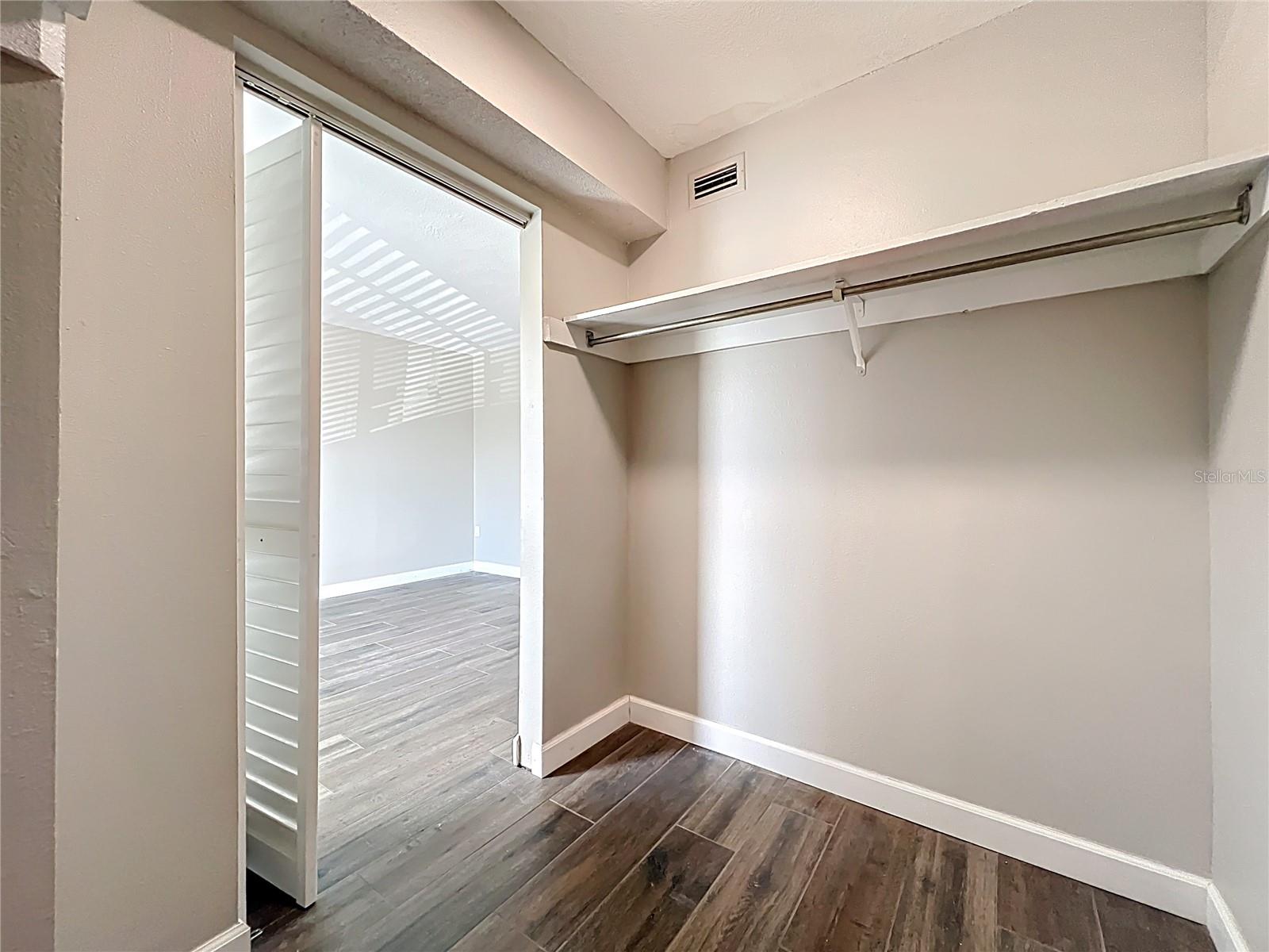 Image 20 of 40 For 590 Orange Drive 136