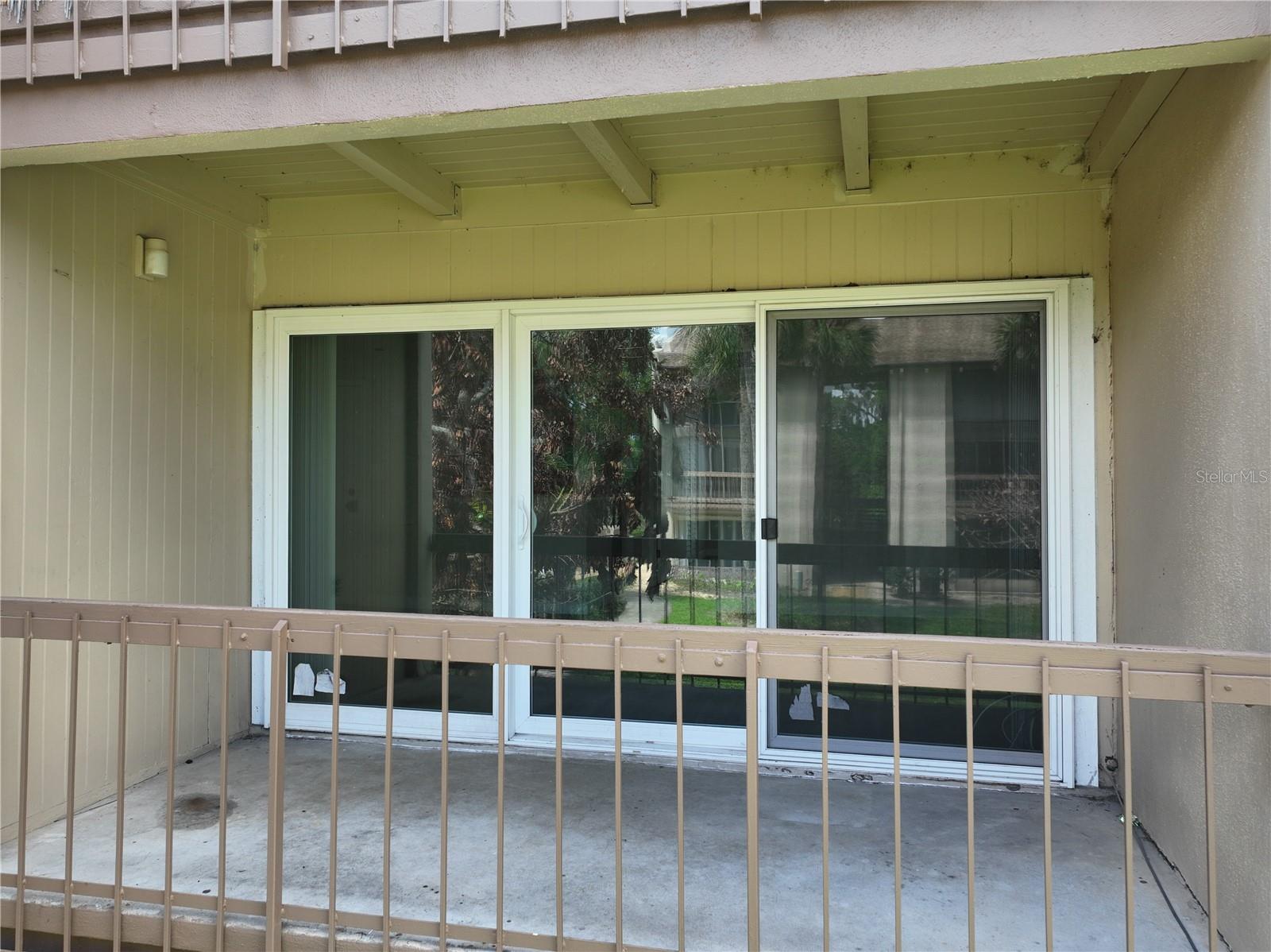 Image 26 of 40 For 590 Orange Drive 136