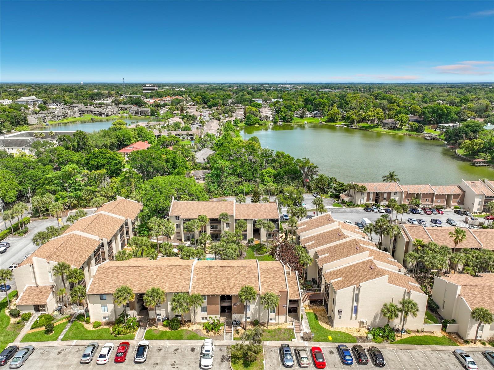 Image 27 of 40 For 590 Orange Drive 136