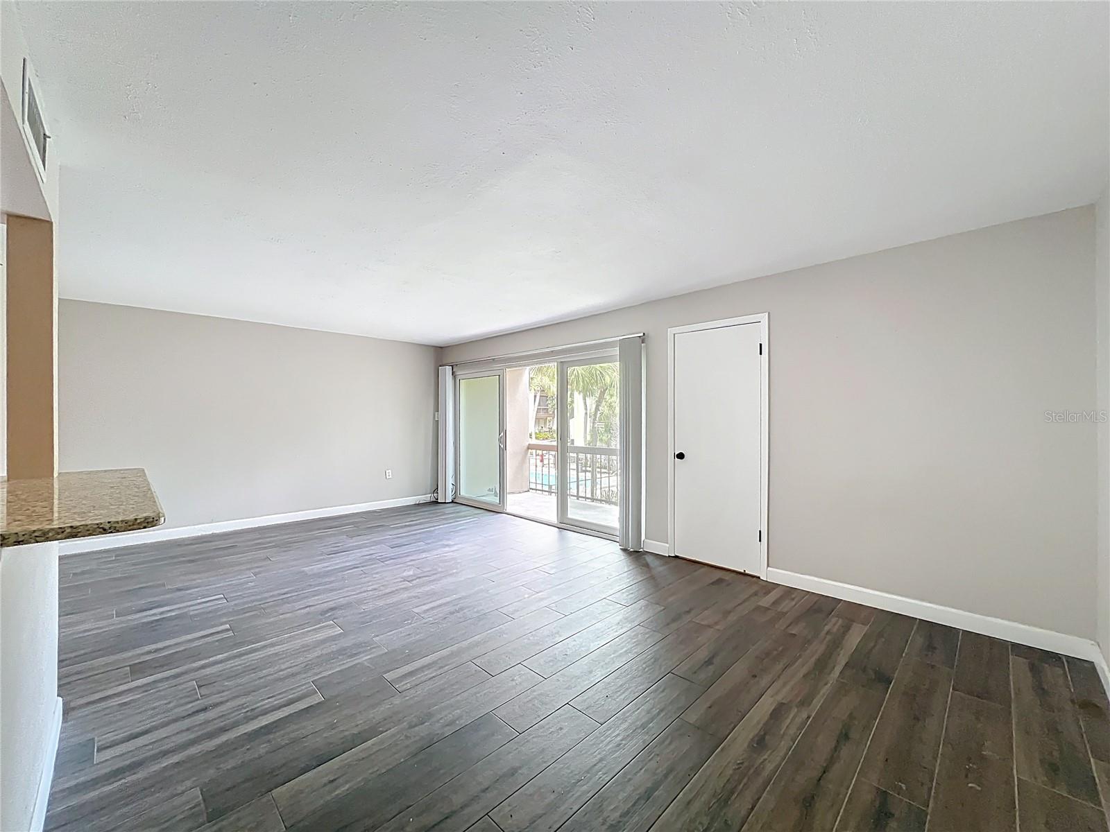 Image 3 of 40 For 590 Orange Drive 136