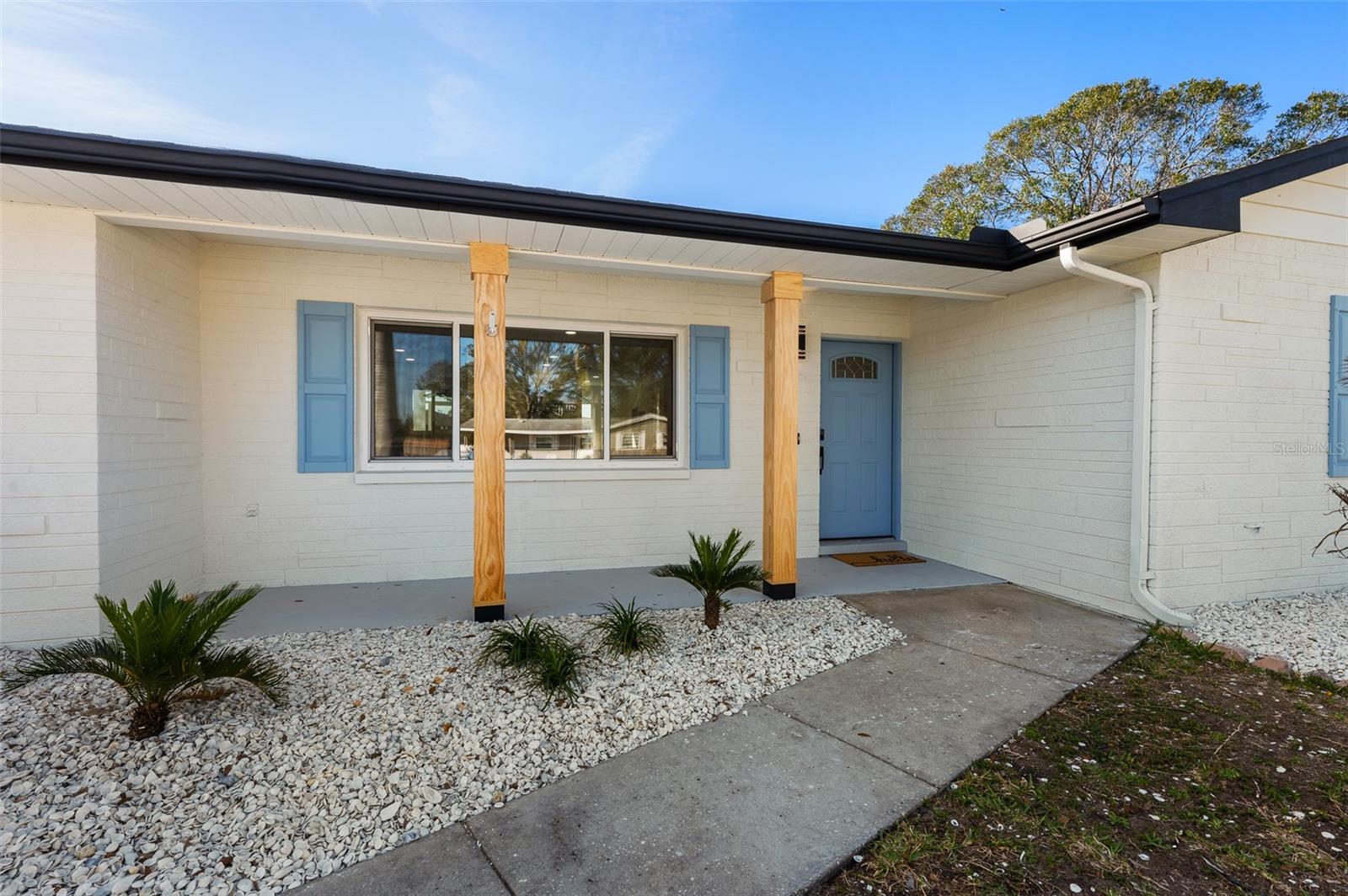 Image 3 of 31 For 105 12th Street Sw